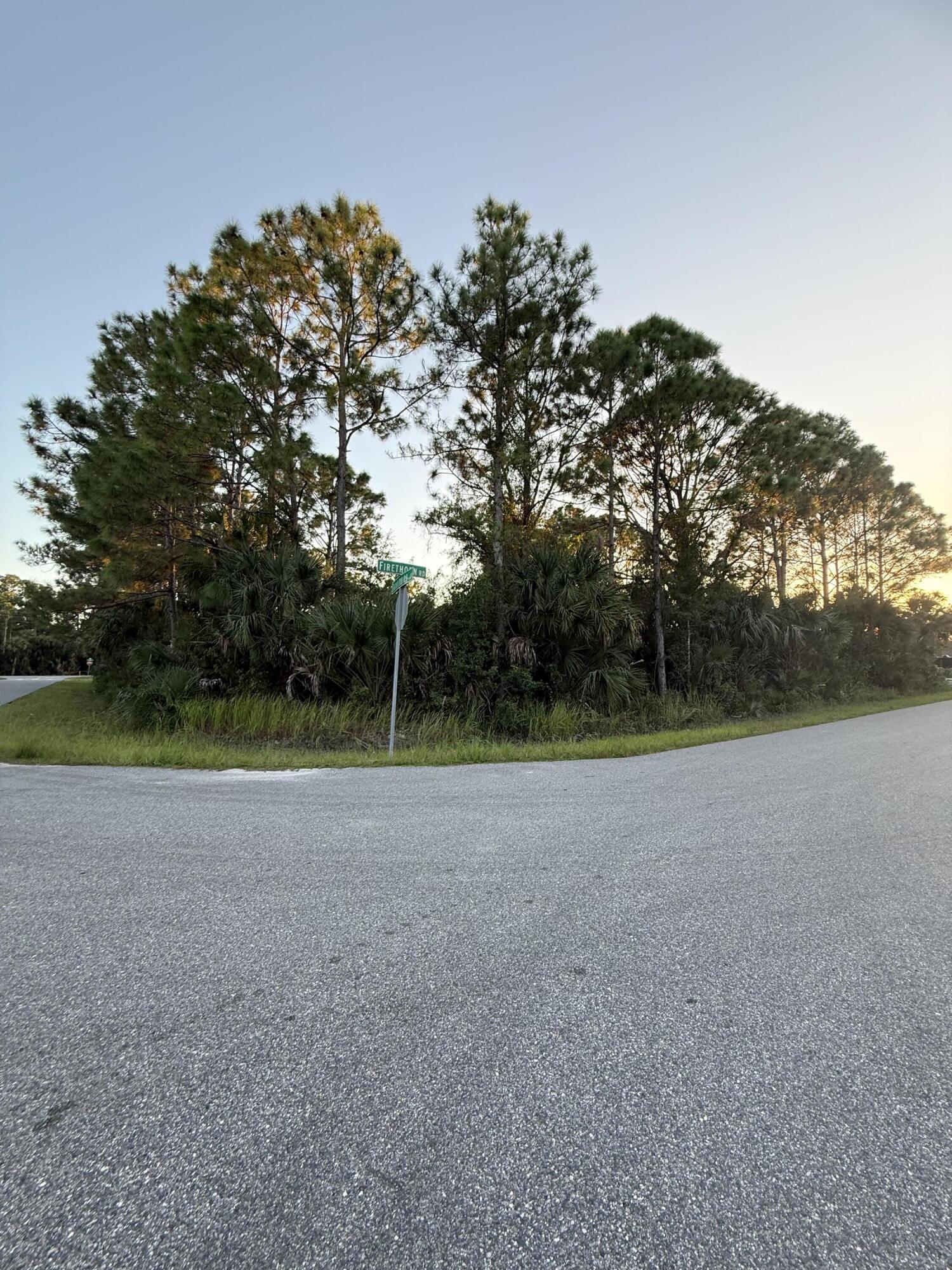 En Venta 1832 Firethorn Road NW, Palm Bay, FL 32907, Palm Bay, FL 32907