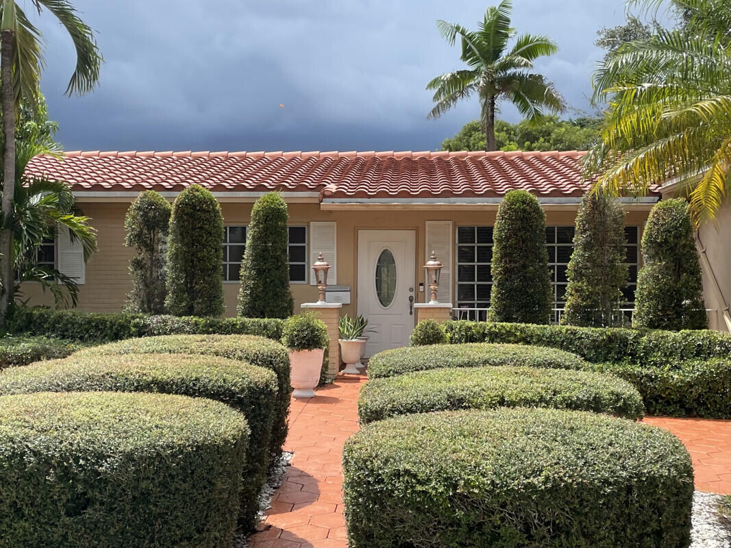 En Venta 8670 NW 19th Street, Pembroke Pines, FL 33024, Pembroke Pines, FL 33024