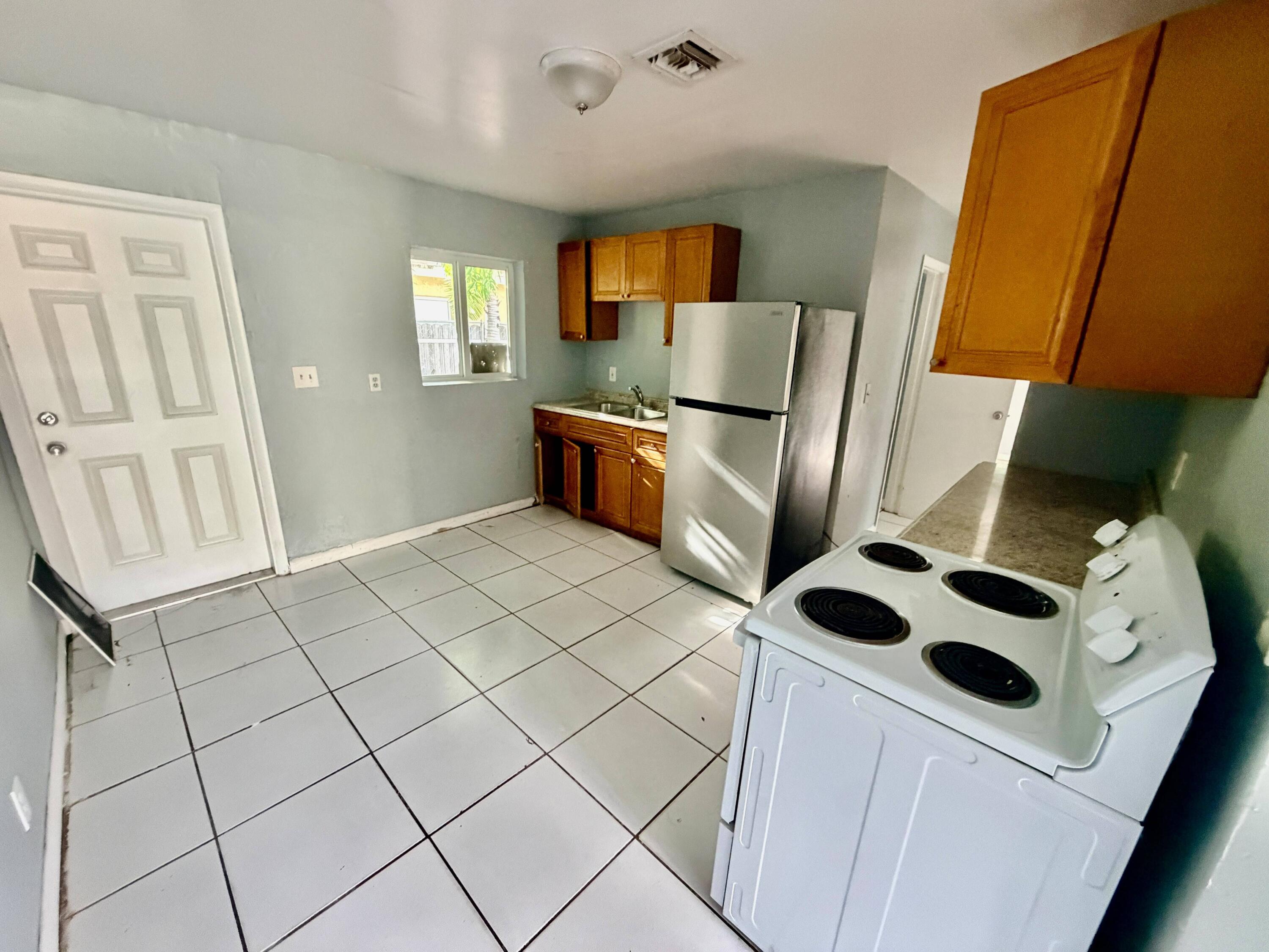 En Renta 1132 NW 5TH Court 1A, Fort Lauderdale, FL 33311, Fort Lauderdale, FL 33311