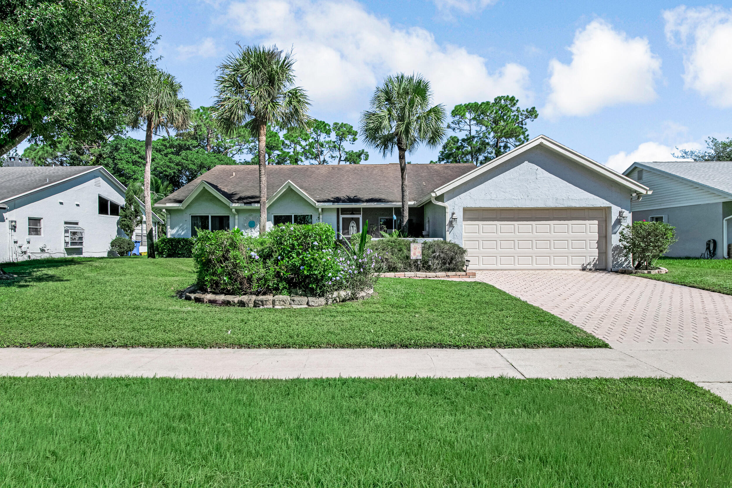 En Venta 102 SEVILLA Avenue, Royal Palm Beach, FL 33411, Royal Palm Beach, FL 33411