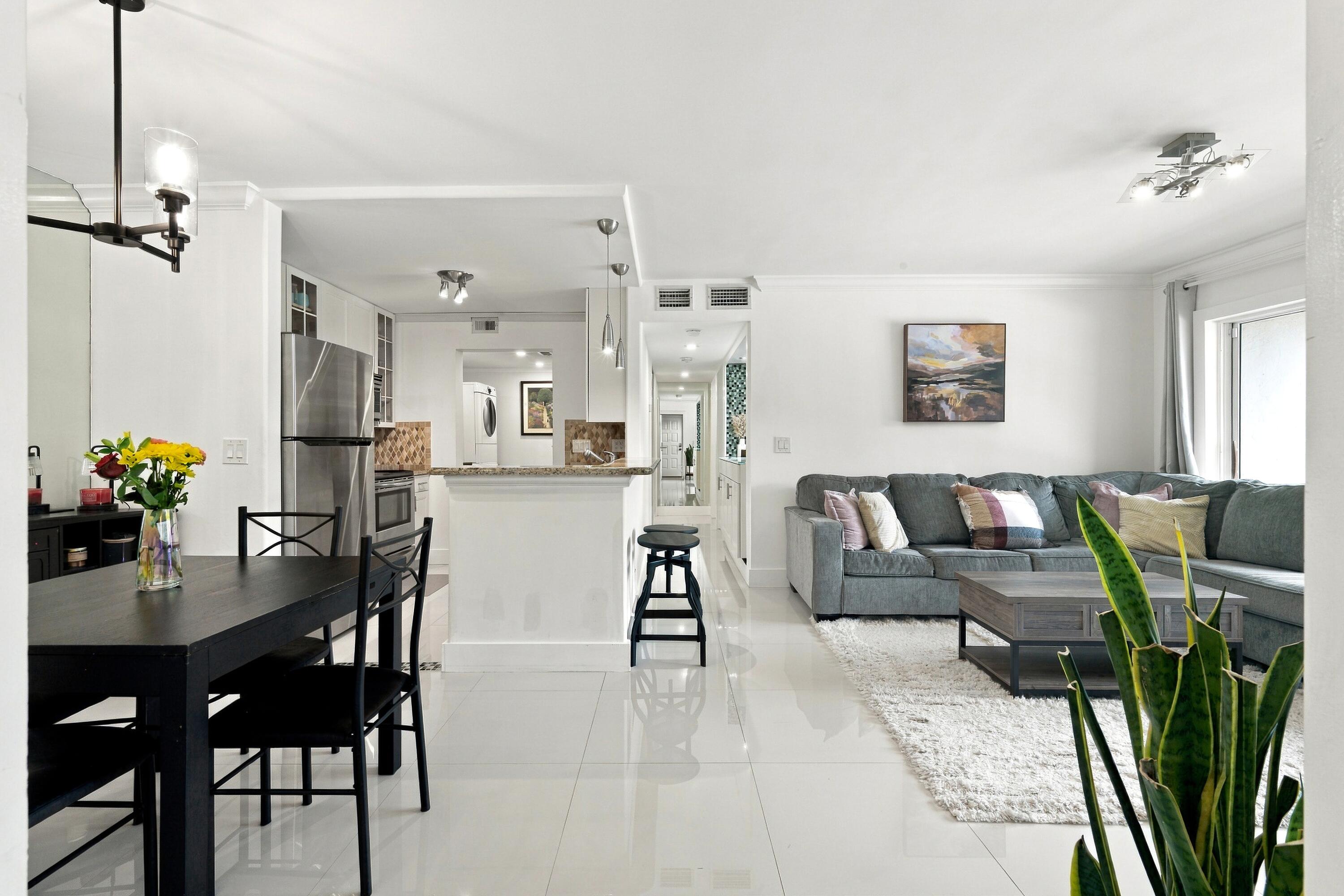 En Venta 13771 Oneida Drive D2, Delray Beach, FL 33446, Delray Beach, FL 33446