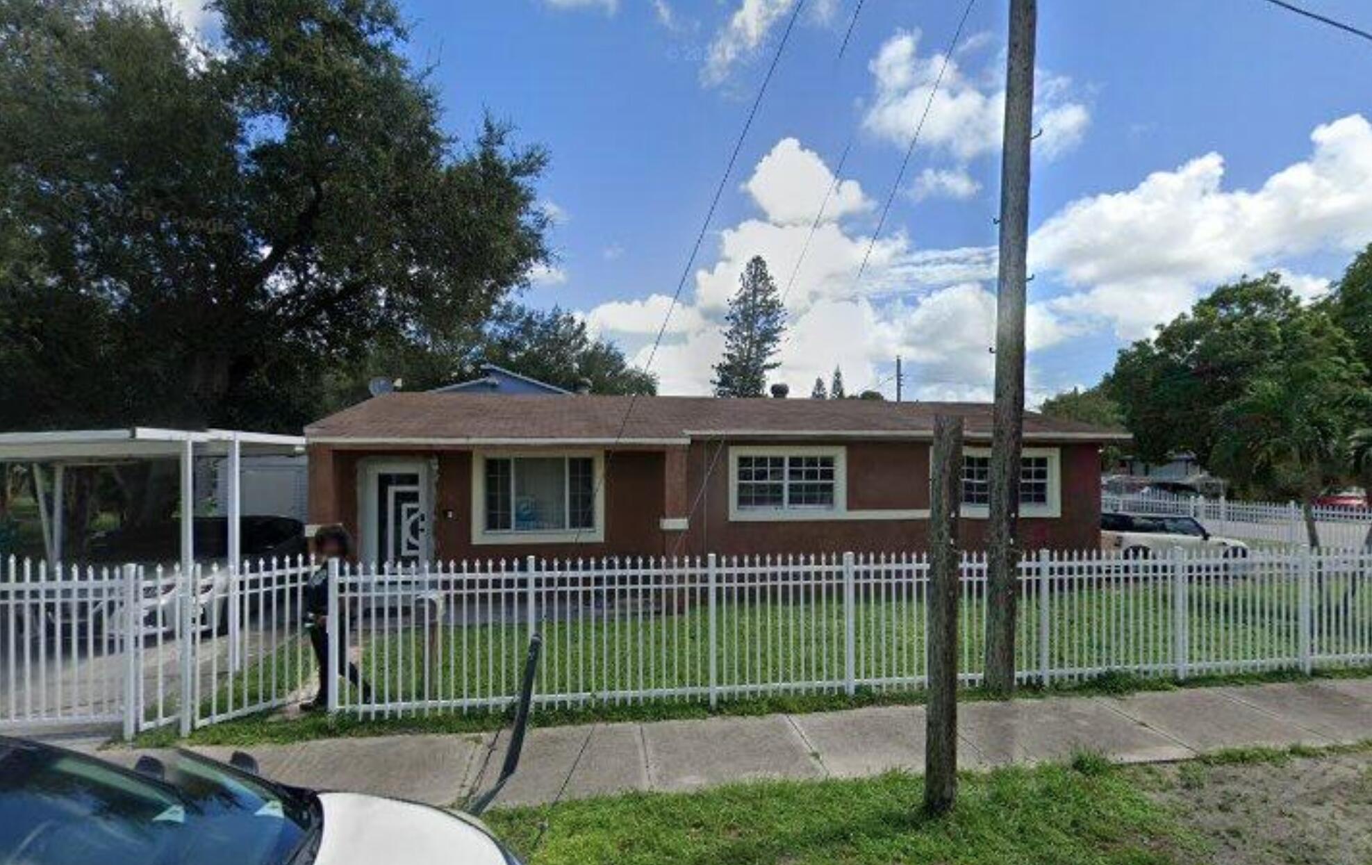 En Venta 1895 NW 85th Street, Miami, FL 33147, Miami, FL 33147