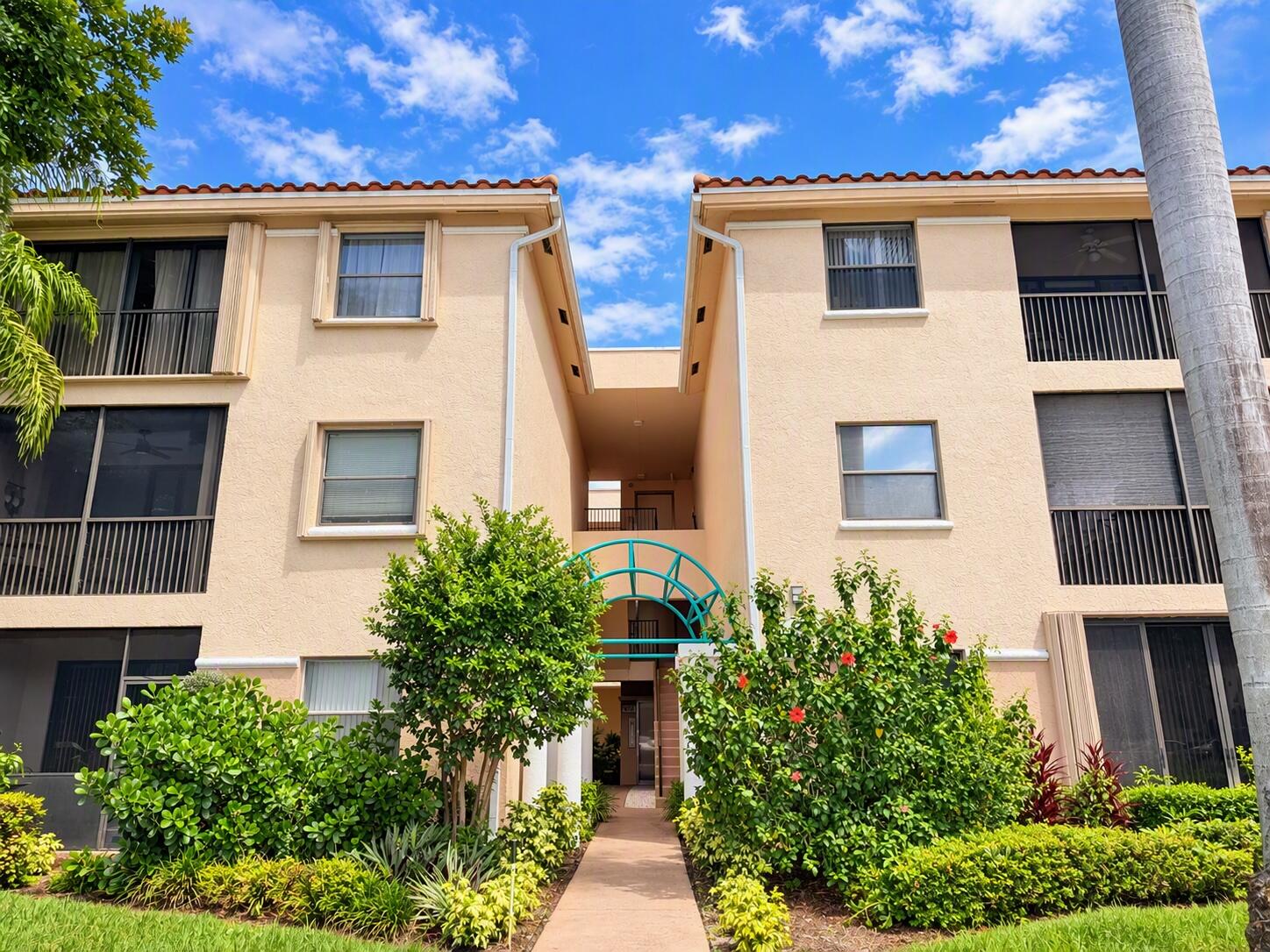 En Venta 4111 Coral Tree Circle 227, Coconut Creek, FL 33073, Coconut Creek, FL 33073
