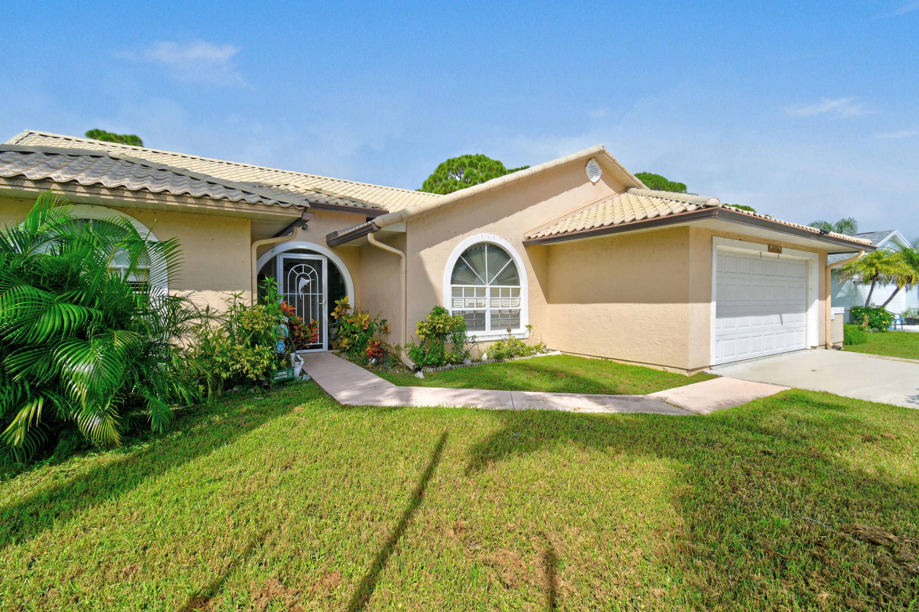 En Venta 1758 SE DUMA Terrace, Port St. Lucie, FL 34952, Port St. Lucie, FL 34952