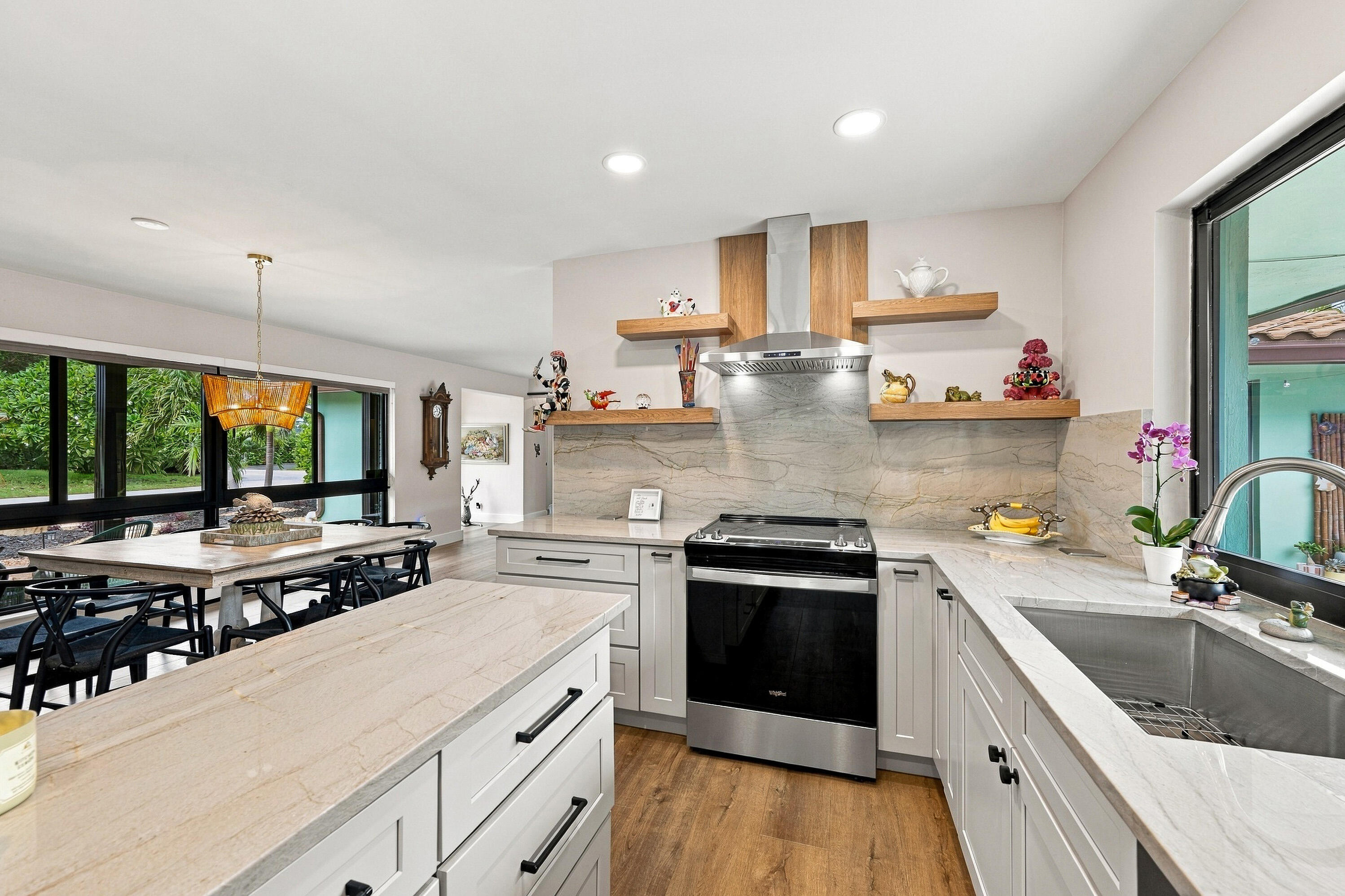 Newly Renovated Kitchen