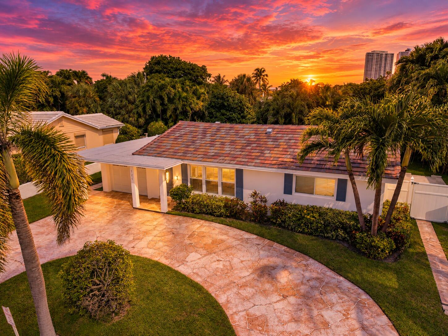 En Renta 121 TACOMA Lane, Palm Beach Shores, FL 33404, Palm Beach Shores, FL 33404