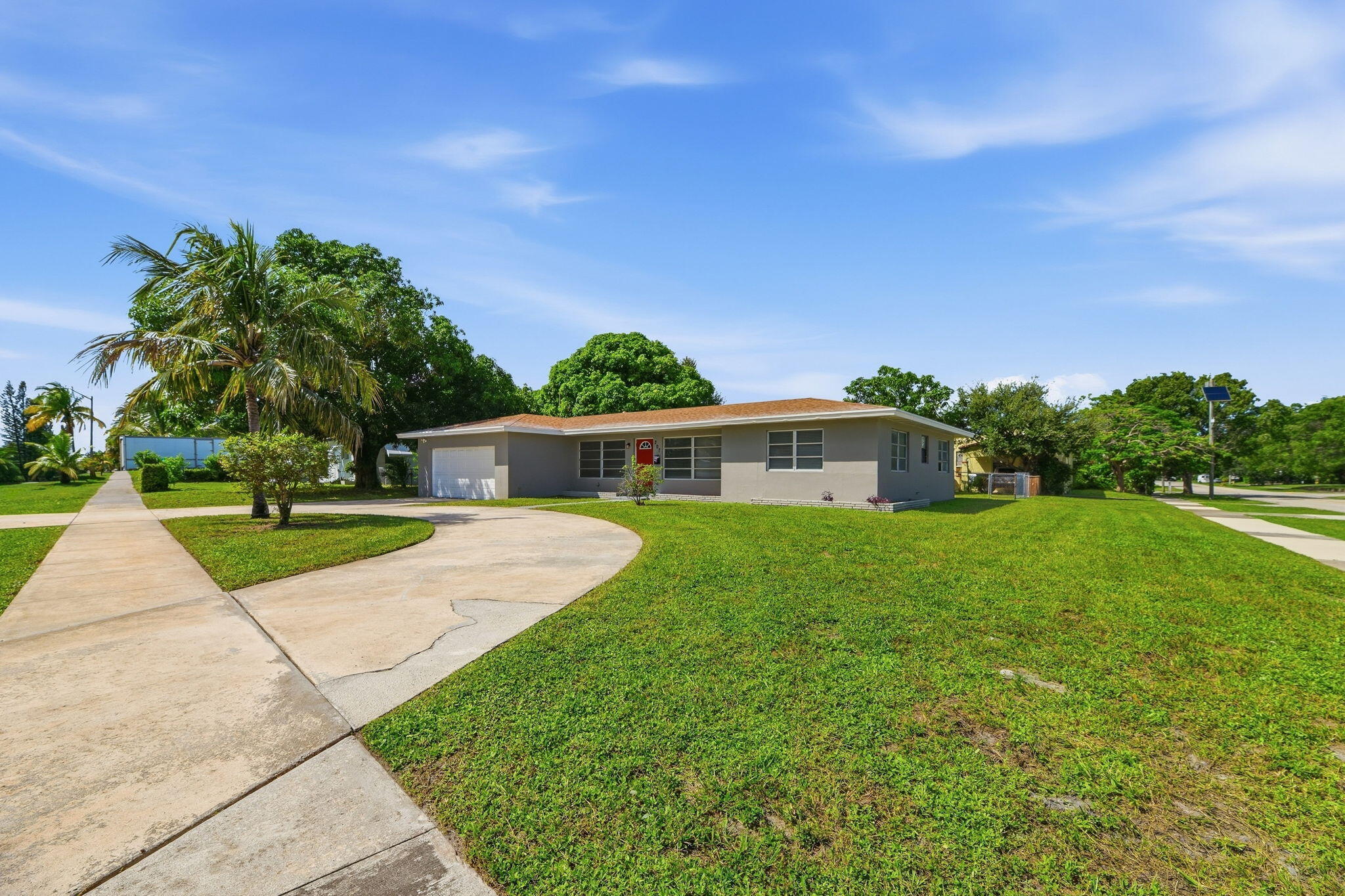 En Venta 207 BAYBERRY Drive, Lake Park, FL 33403, Lake Park, FL 33403