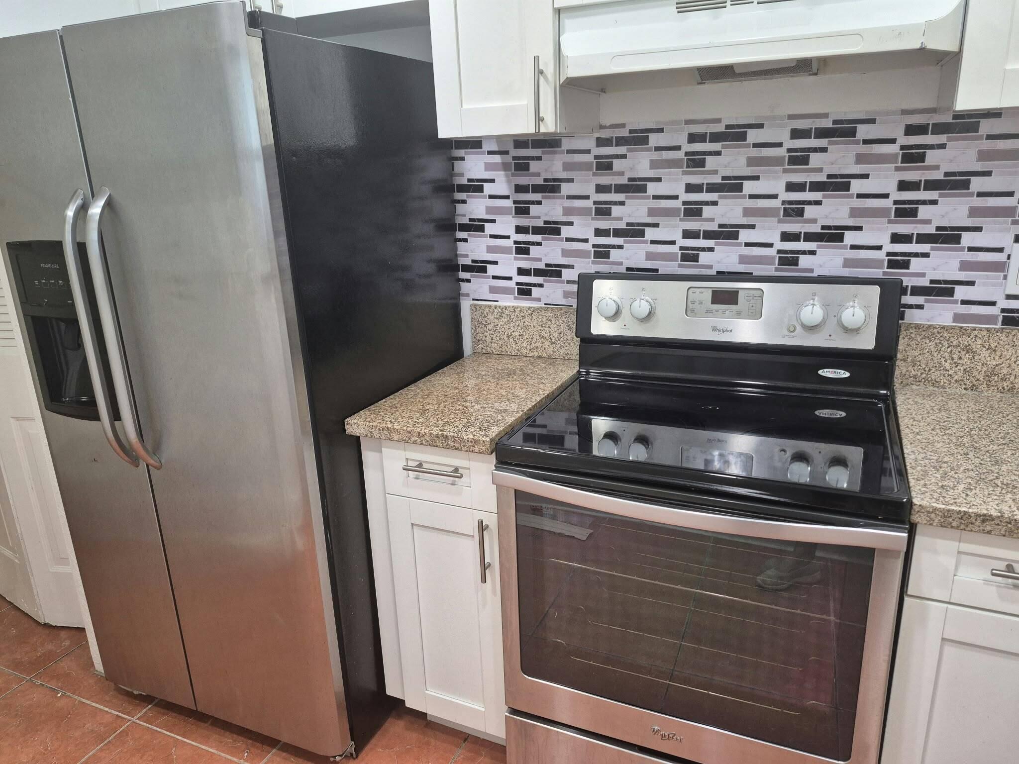 En Venta 2700 RIVERSIDE Drive 106-B, Coral Springs, FL 33065, Coral Springs, FL 33065