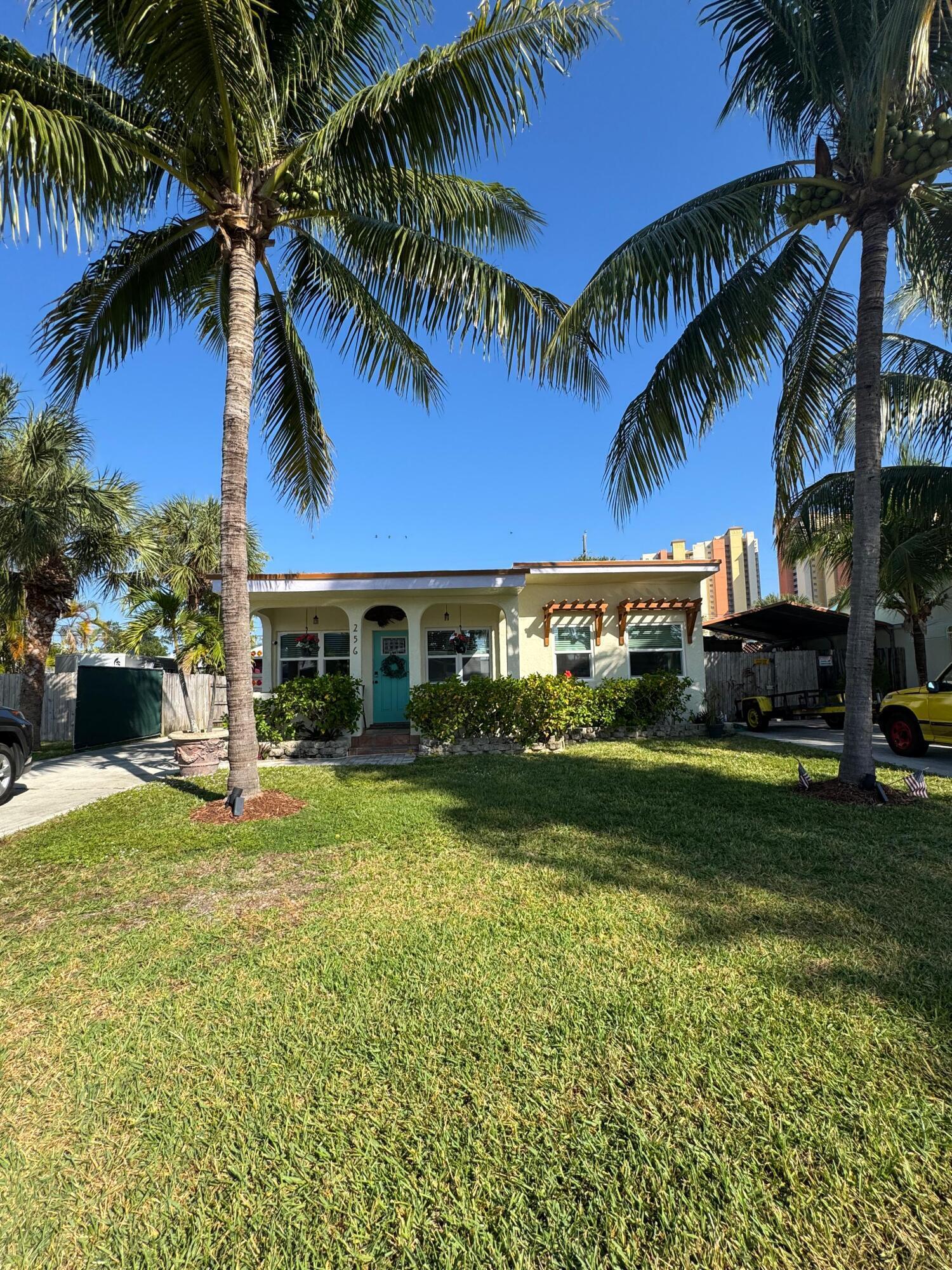 En Renta 256 E 24TH Street, Riviera Beach, FL 33404, Riviera Beach, FL 33404