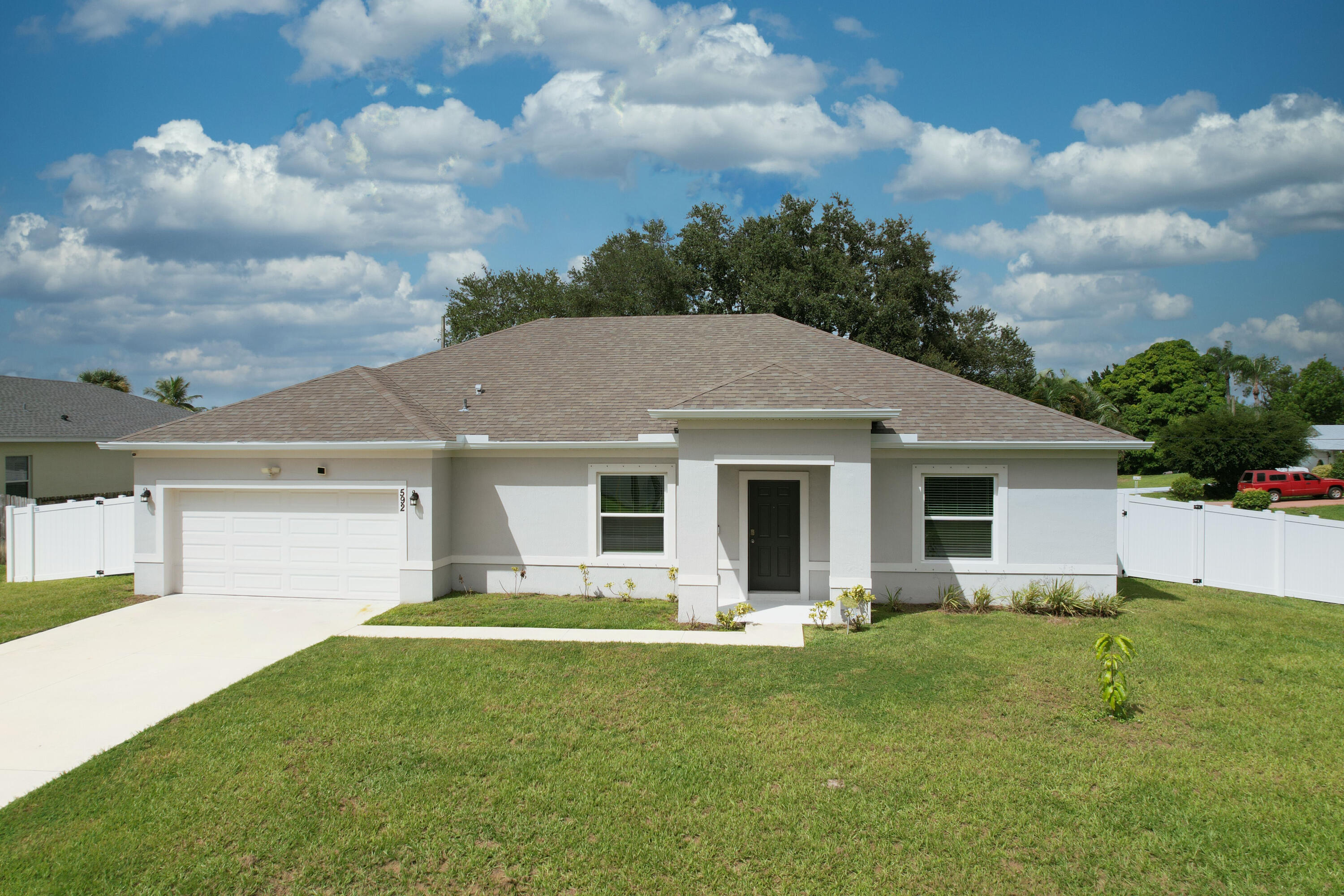 En Renta 592 SW DAUPHIN Avenue, Port St. Lucie, FL 34953, Port St. Lucie, FL 34953
