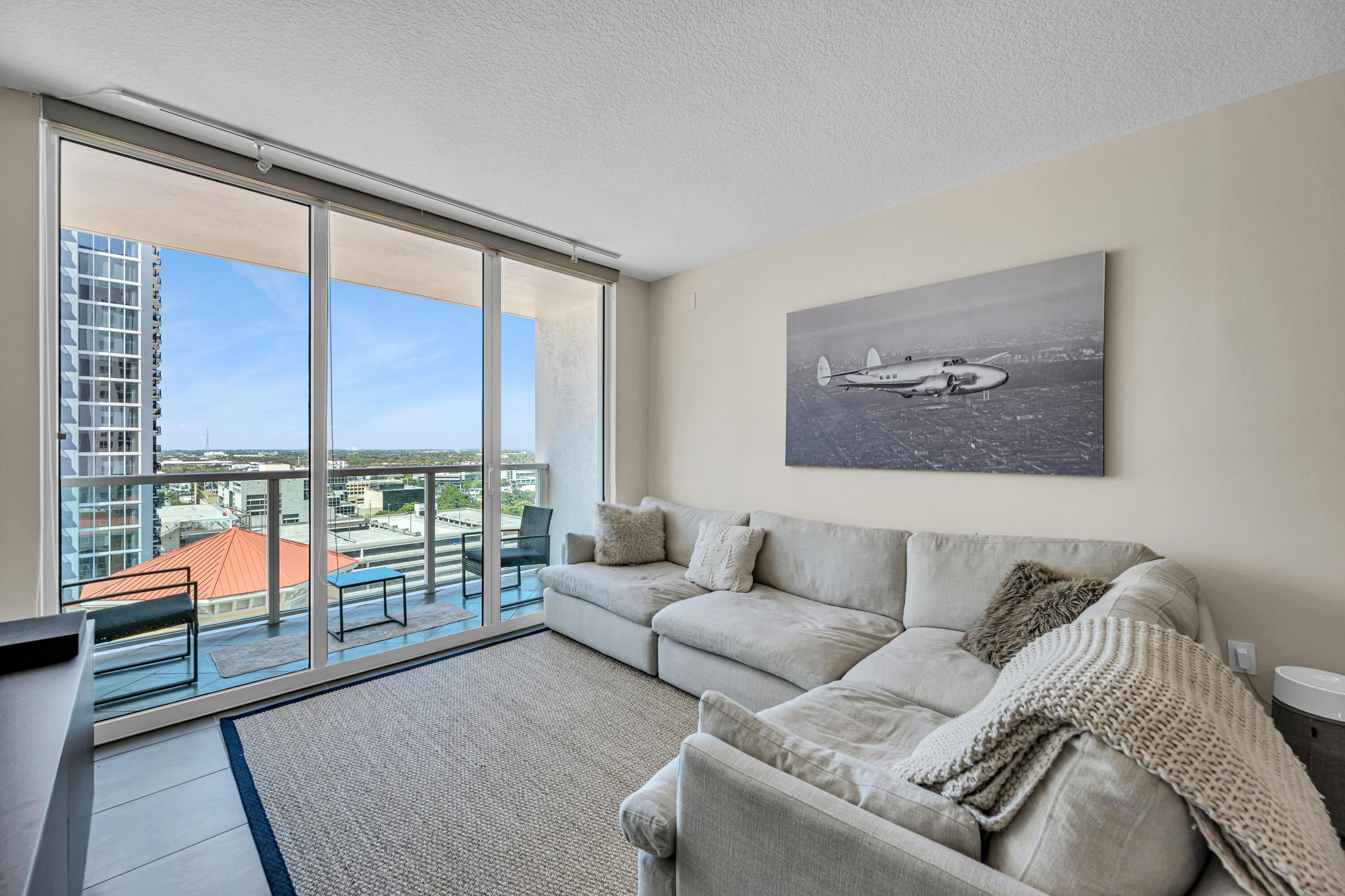 En Venta 350 SE 2nd Street 1980, Fort Lauderdale, FL 33301, Fort Lauderdale, FL 33301
