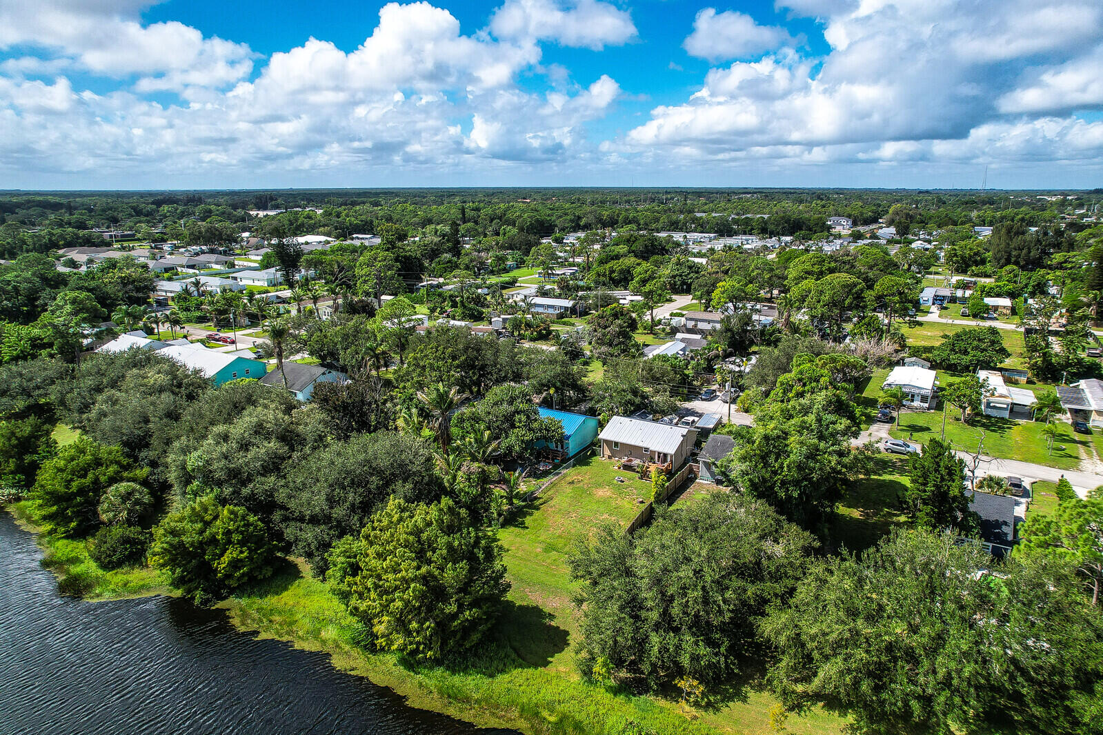 En Venta 5275 SE Horizon Avenue, Stuart, FL 34997, Stuart, FL 34997