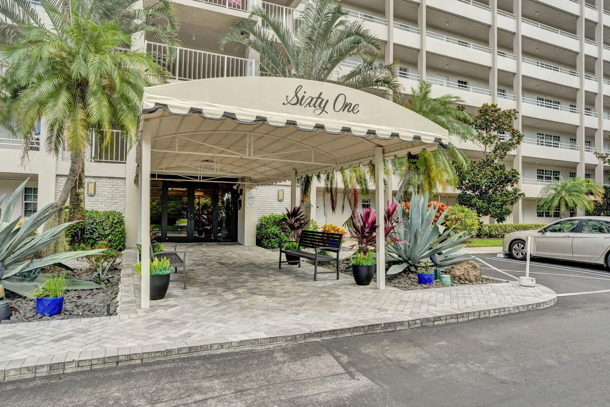 En Venta 575 OAKS Lane 104, Pompano Beach, FL 33069, Pompano Beach, FL 33069