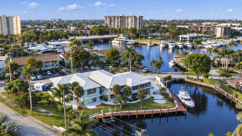 En Venta 810 SE 22nd Avenue 202, Pompano Beach, FL 33062, Pompano Beach, FL 33062