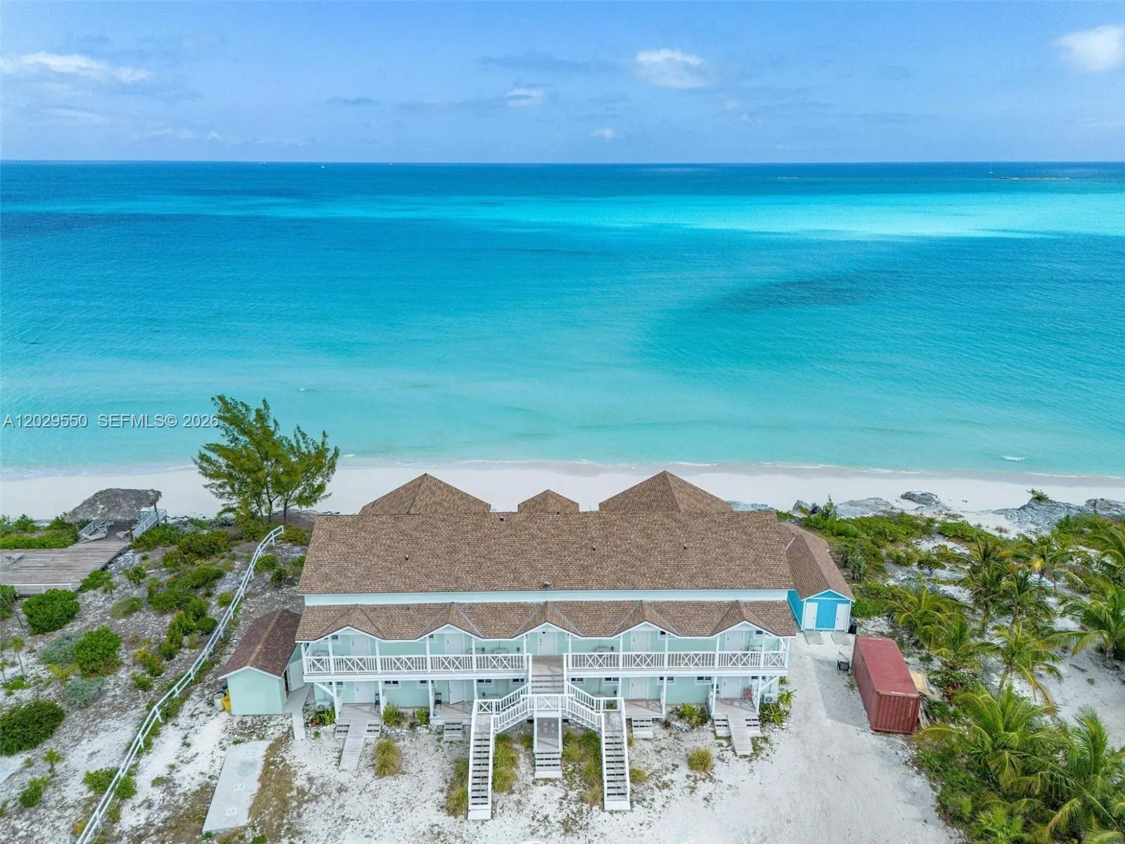 Foto de propiedad en BERRY ISLAND BAHAMAS Berry Island Bahamas Berry Island RESORT HOTEL, FL 00000  con MLS# 