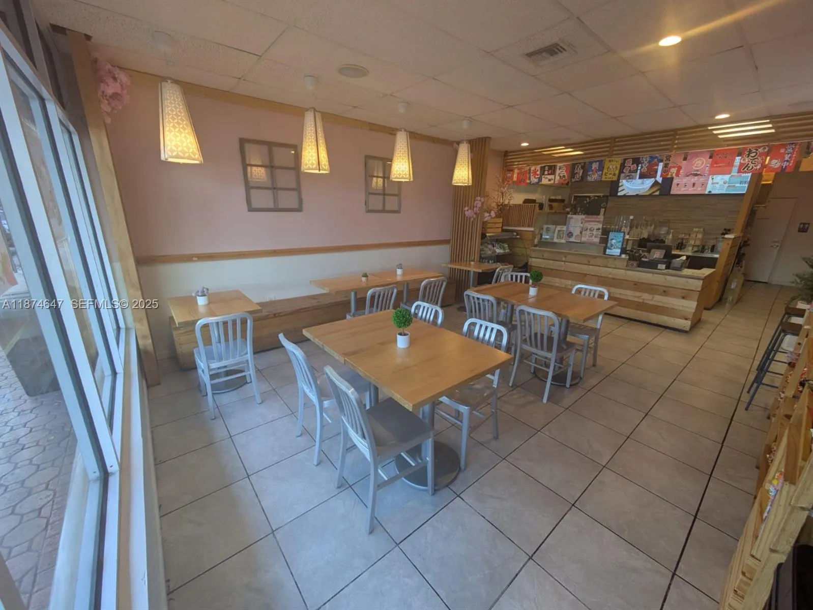 Foto de propiedad en Boba Tea Shop For Sale North Miami Beach, North Miami Beach, FL 33162 North Miami Beach con MLS# 