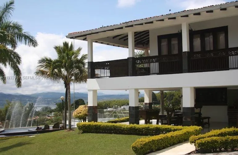 Foto de propiedad en BUGA CALIMA - DARIEN Buga Calima DARIEN 0000000, FL  con MLS# 