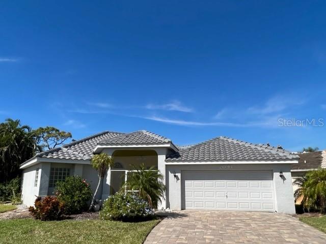 Foto de propiedad en 2091 KING TARPON DR PUNTA GORDA con MLS# C7482596