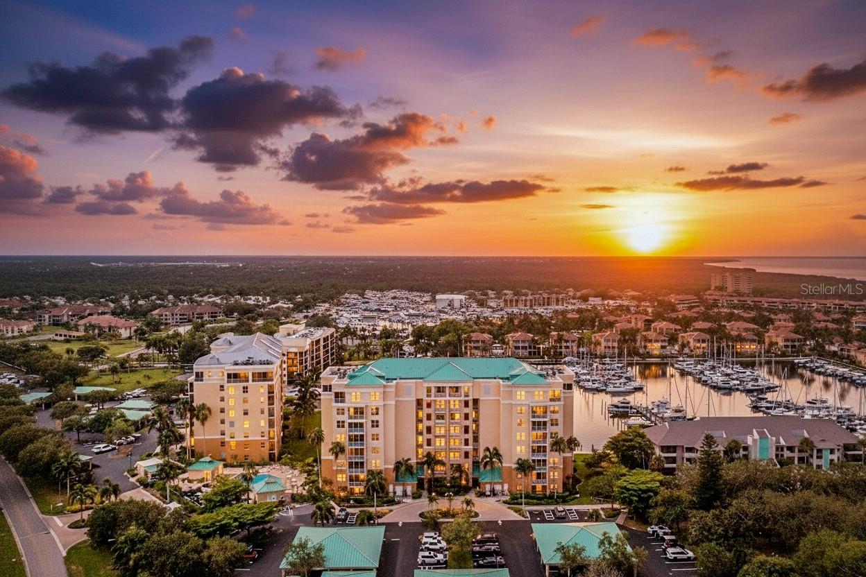 En Venta 2060 MATECUMBE KEY RD #2106, PUNTA GORDA, FL 33955