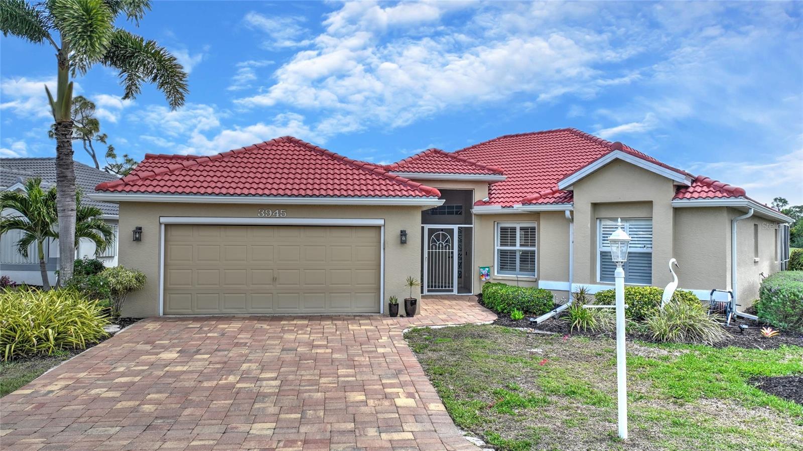 En Venta 3945 CAPE COLE BLVD, PUNTA GORDA, FL 33955