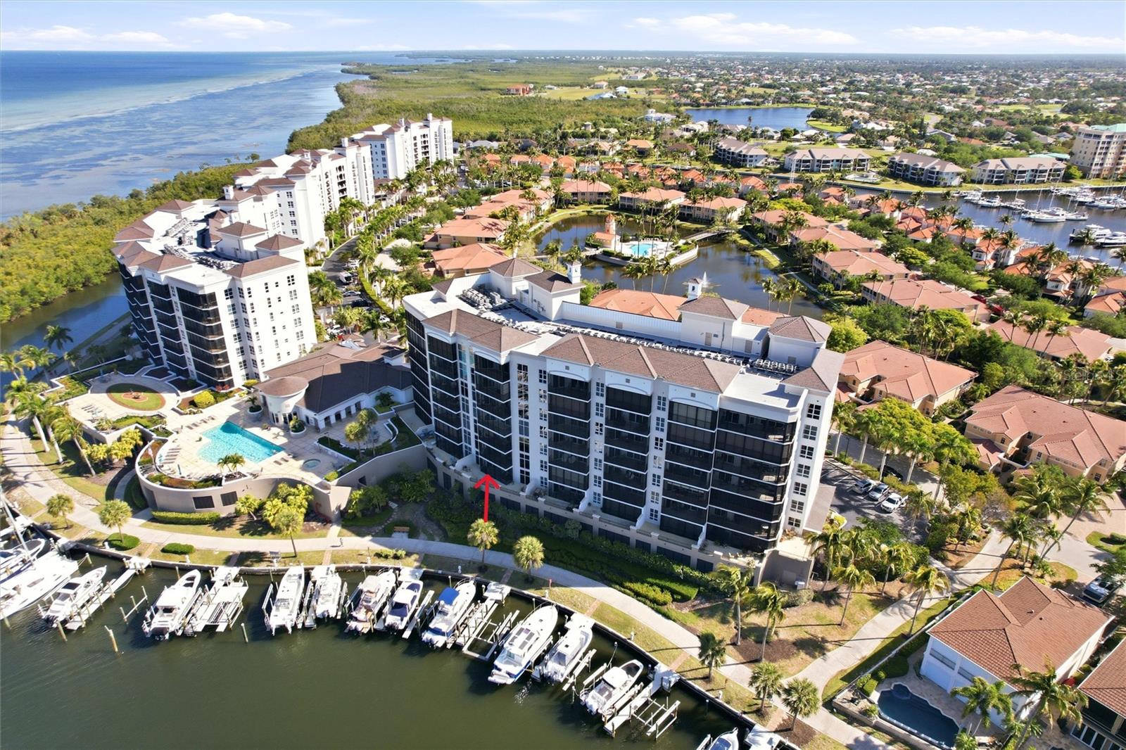 En Venta 3313 SUNSET KEY CIR #105, PUNTA GORDA, FL 33955
