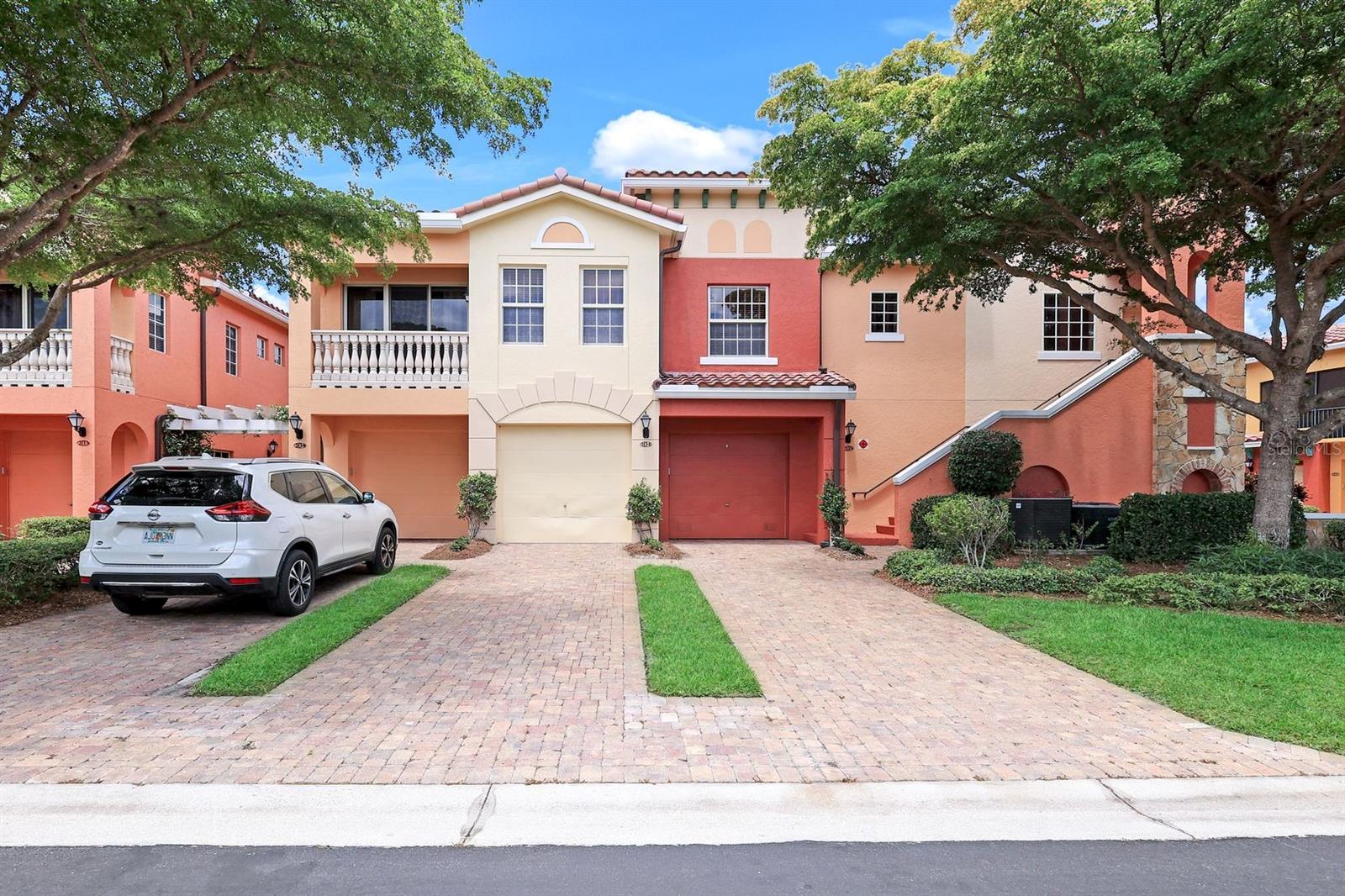 Foto de propiedad en 8721 PIAZZA DEL LAGO CIR #205 ESTERO con MLS# C7525507