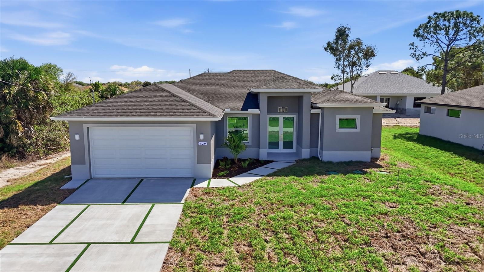 Foto de propiedad en 429 PALMYRA AVE LEHIGH ACRES con MLS# C7526893