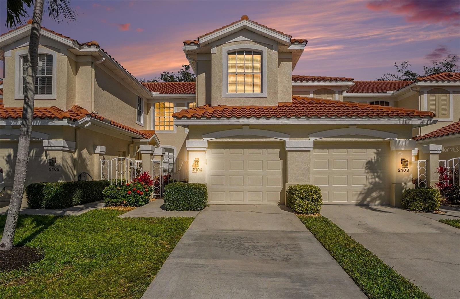 Foto de propiedad en 11270 JACANA CT #2104 FORT MYERS con MLS# C7526933