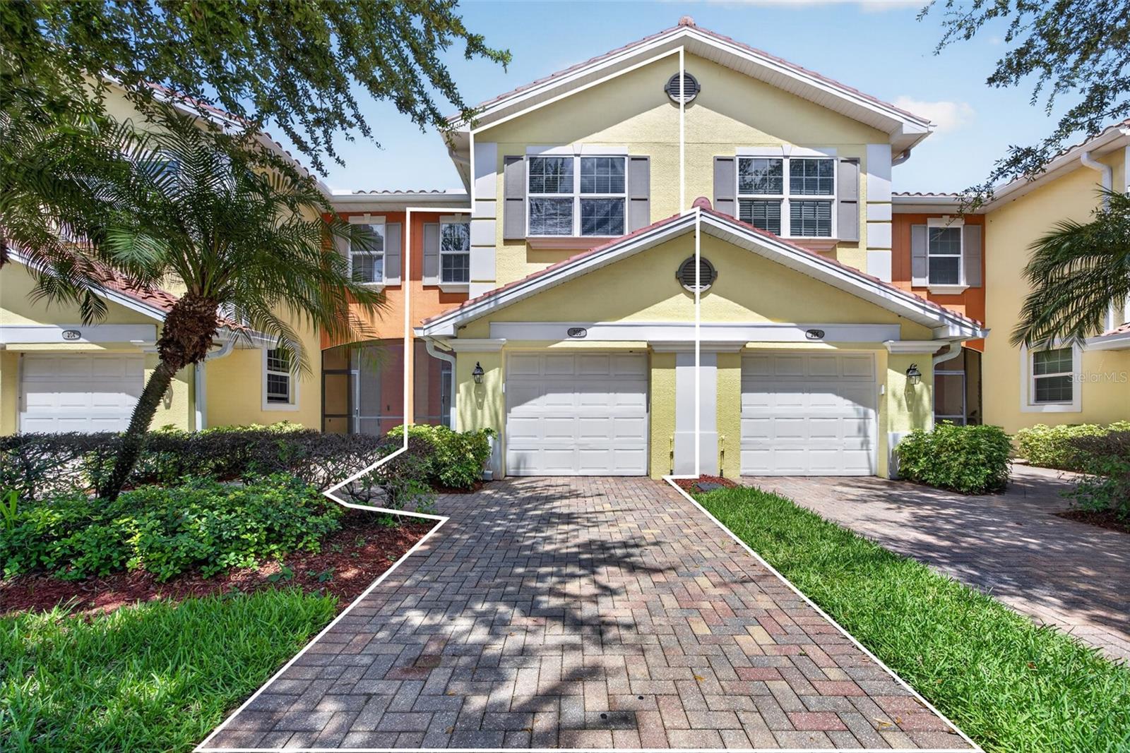 Foto de propiedad en 4400 LAZIO WAY #205 FORT MYERS con MLS# C7527566