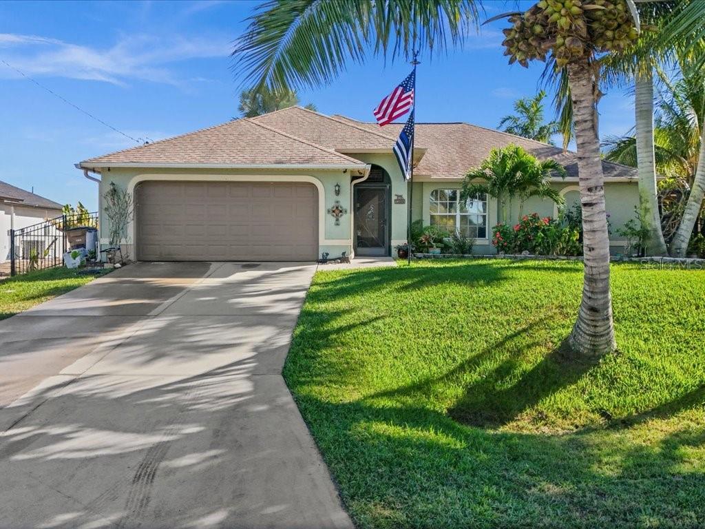 Foto de propiedad en 1209 NW 25TH PL CAPE CORAL con MLS# C7527978