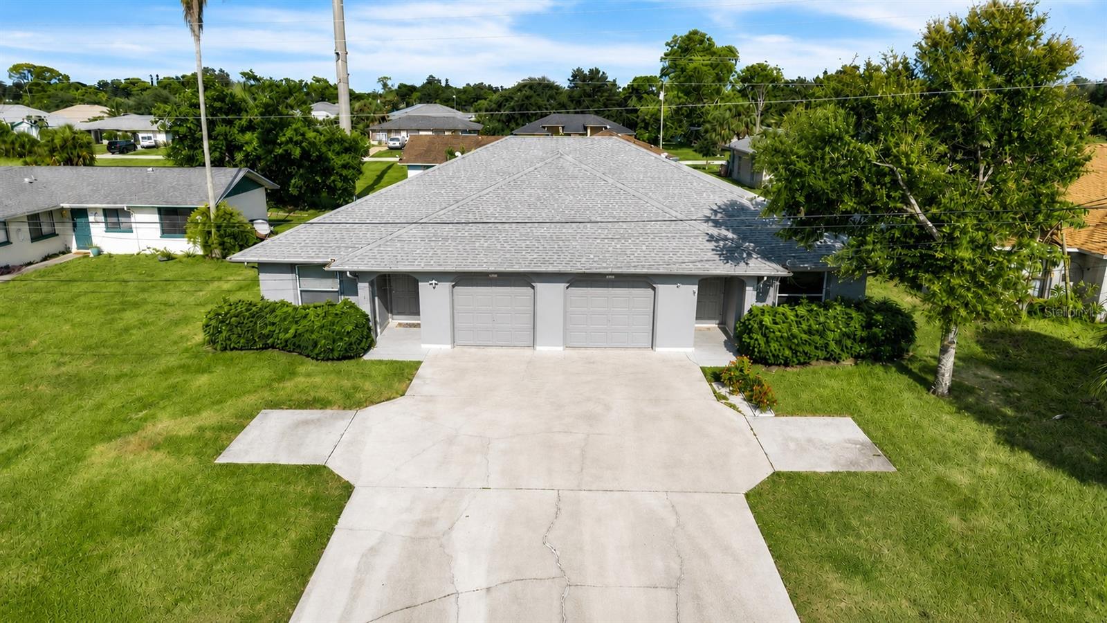 En Venta 405/407 NE 24TH AVE, CAPE CORAL, FL 33909