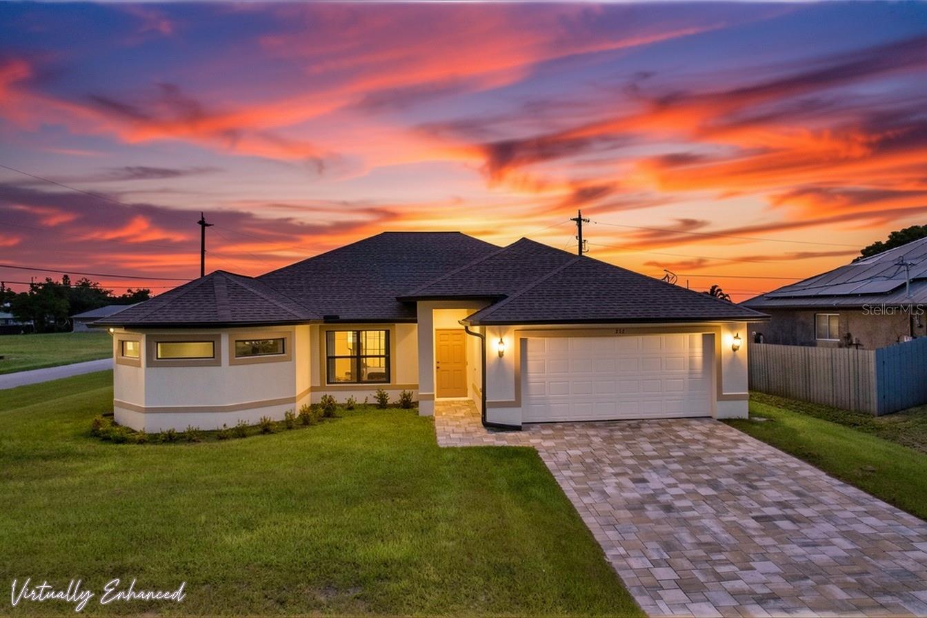 En Venta 217 NE 20TH TER, CAPE CORAL, FL 33909