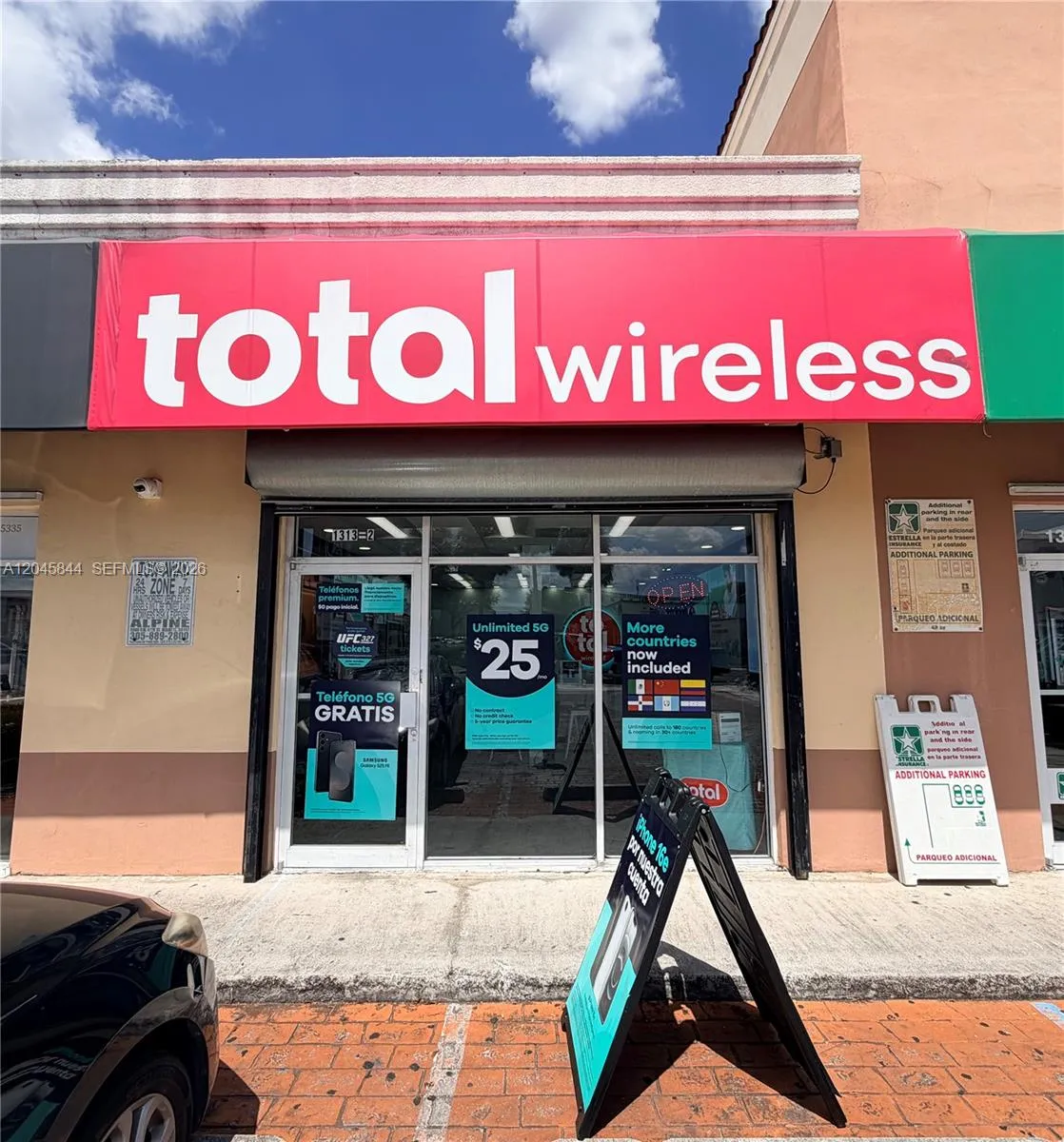 Foto de propiedad en Confidential, Hialeah Gardens, FL 00000 Hialeah Gardens con MLS# 