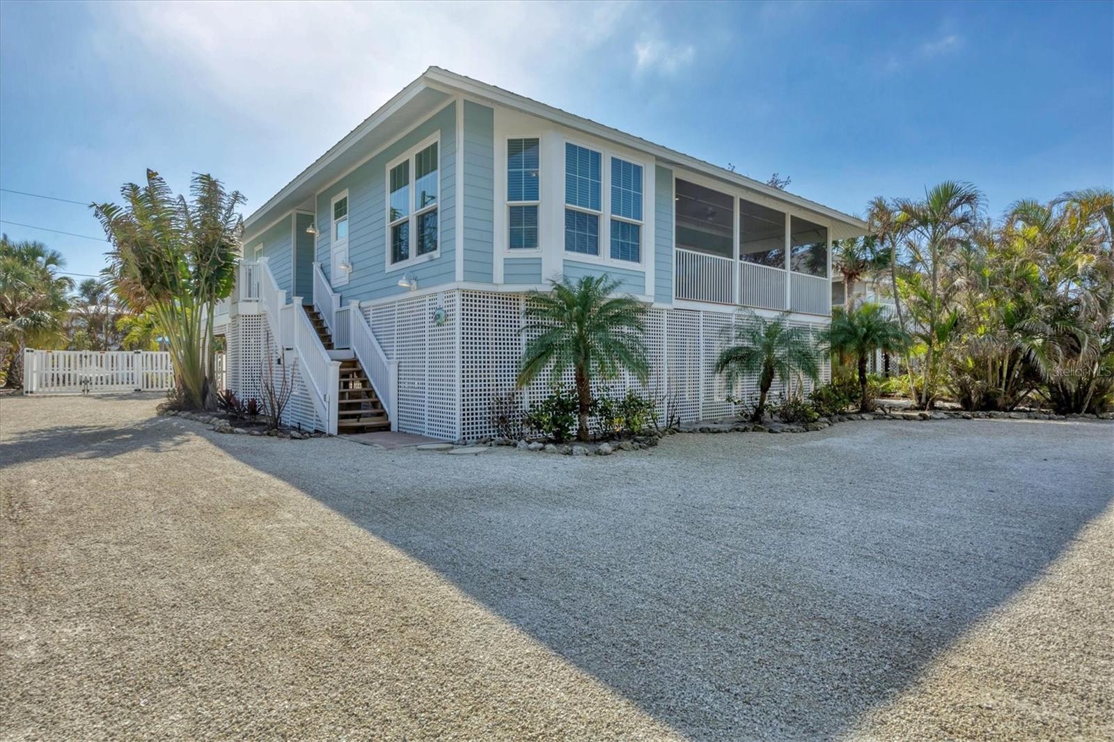 Foto de propiedad en 2420 24TH ST W BOCA GRANDE con MLS# D6143502