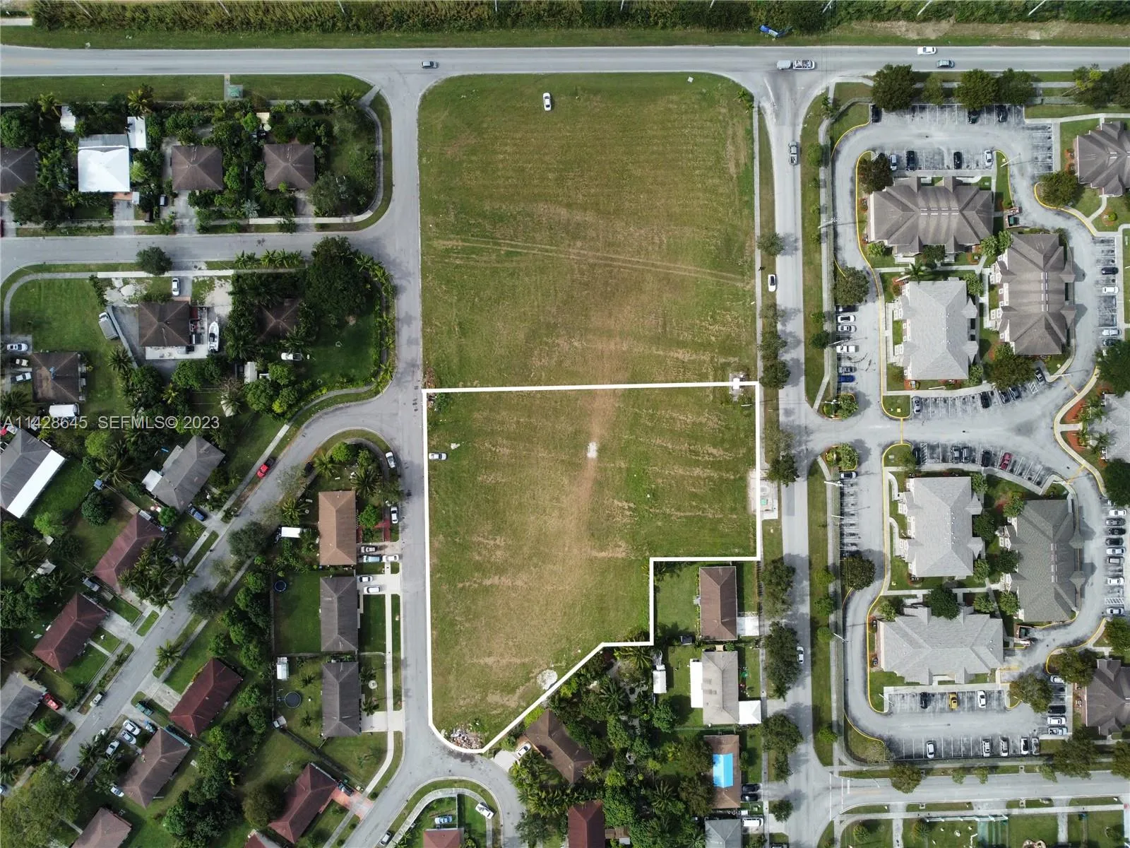 En Venta Davis Parkway, Florida City, FL 33034, Florida City, FL 33034