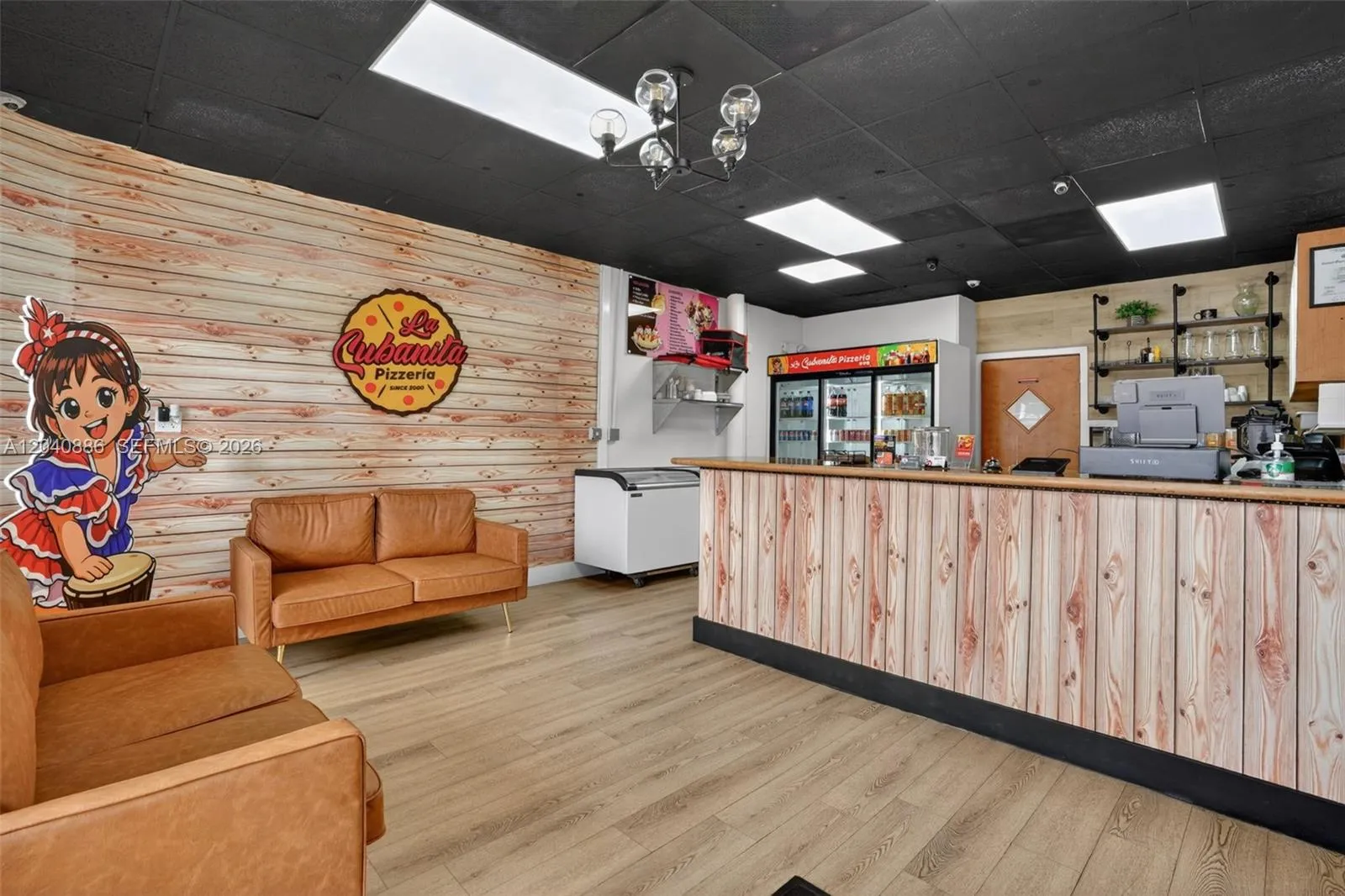 Foto de propiedad en Established Cuban Established Cuban Style Pizzeria For Sale In Hiale Gardens, Hialeah Gardens, FL 33018 Hialeah Gardens con MLS# 