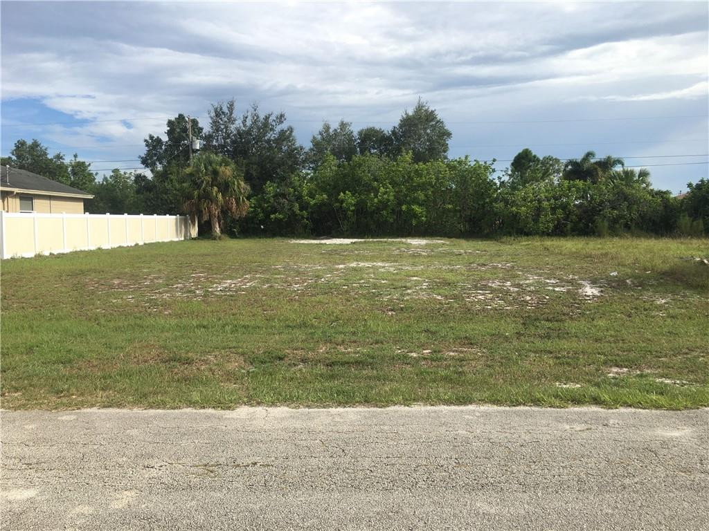 En Venta 514 SW Lakota Avenue, Port St. Lucie, FL 34953, Port St. Lucie, FL 34953