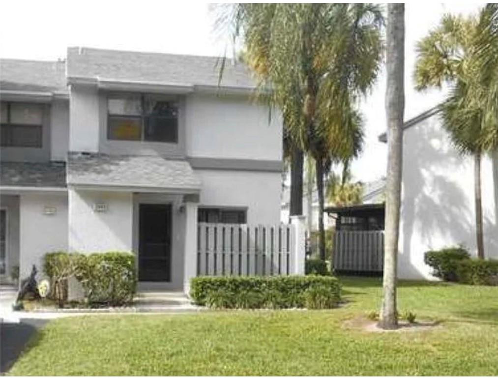 Foto de propiedad en  Coconut Creek con MLS# 