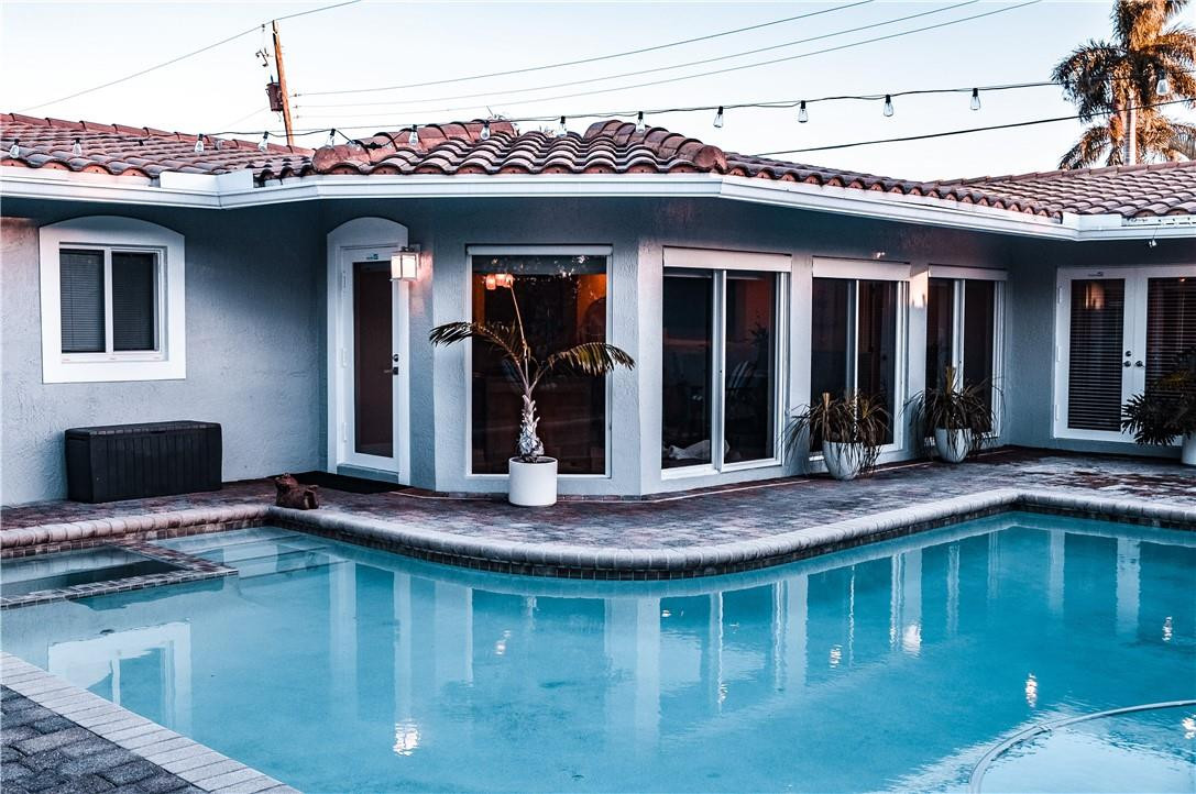 Foto de propiedad en 5051 NE 24th Avenue, Lighthouse Point, FL 33064 Lighthouse Point con MLS# 