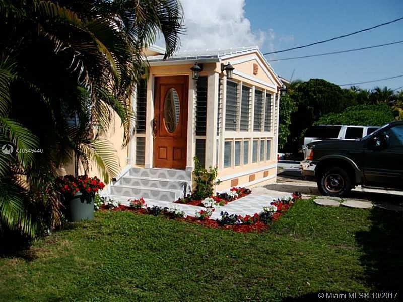 Foto de propiedad en 9324 Abbott Avenue, Surfside, FL 33154 Surfside con MLS# 