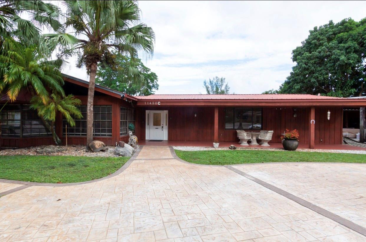 Foto de propiedad en 11450 SW 17th Street, Davie, FL 33325 Davie con MLS# 