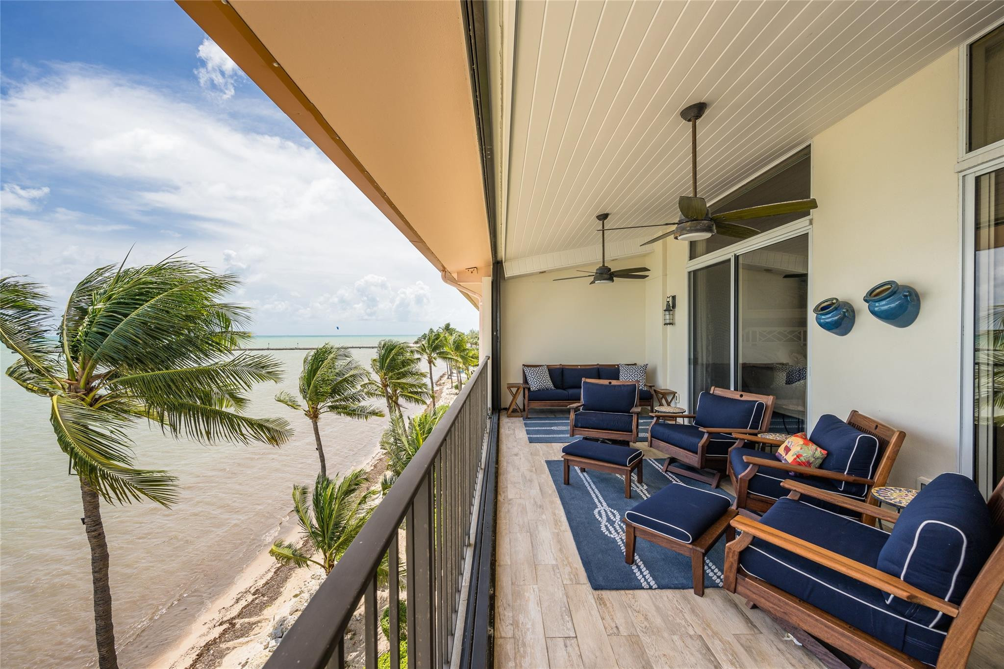 Foto de propiedad en 1500 Atlantic 409, Key West, FL Key West con MLS# 