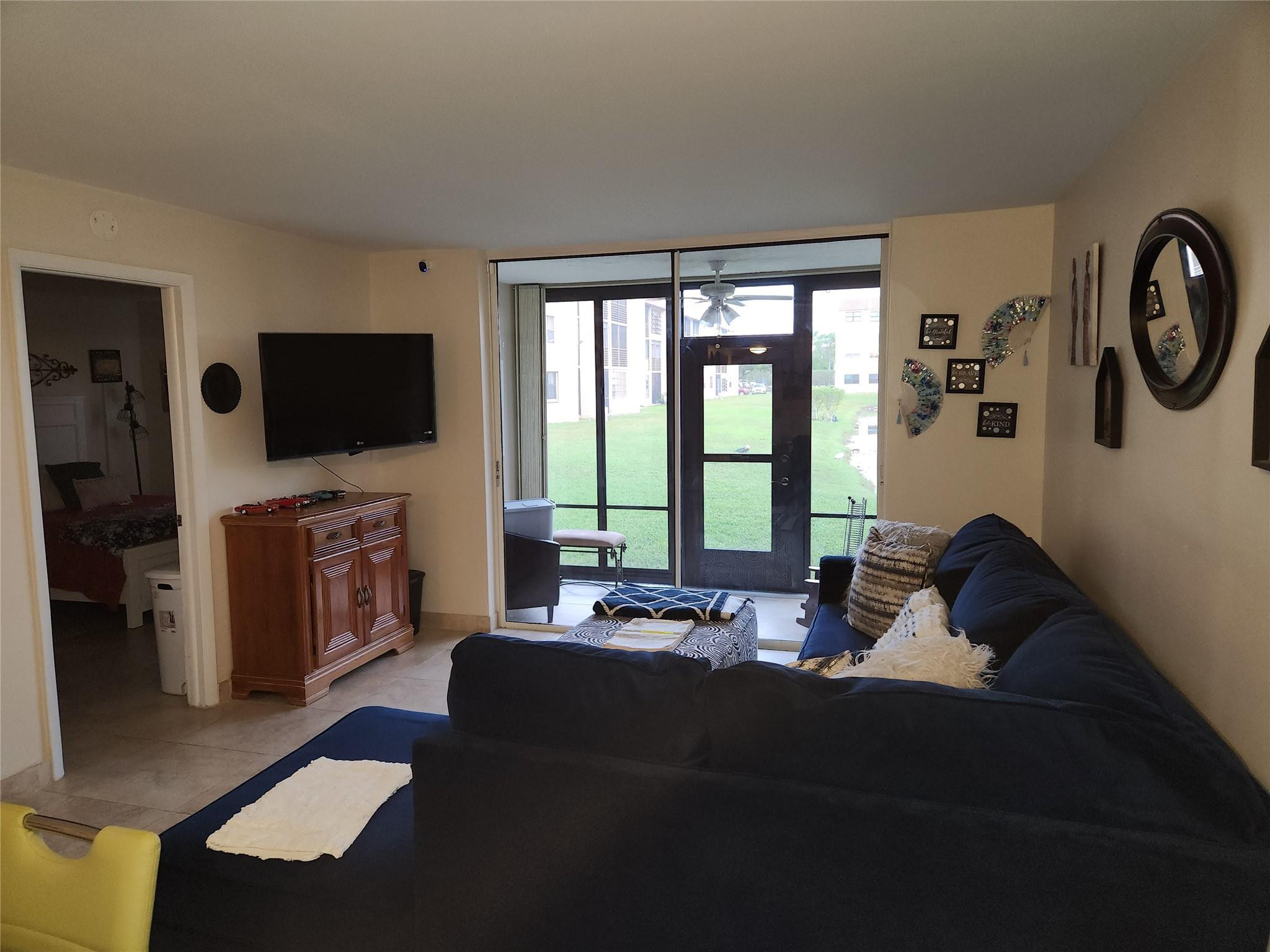 Foto de propiedad en 10180 NW 30th Court 101, Sunrise, FL 33322 Sunrise con MLS# 