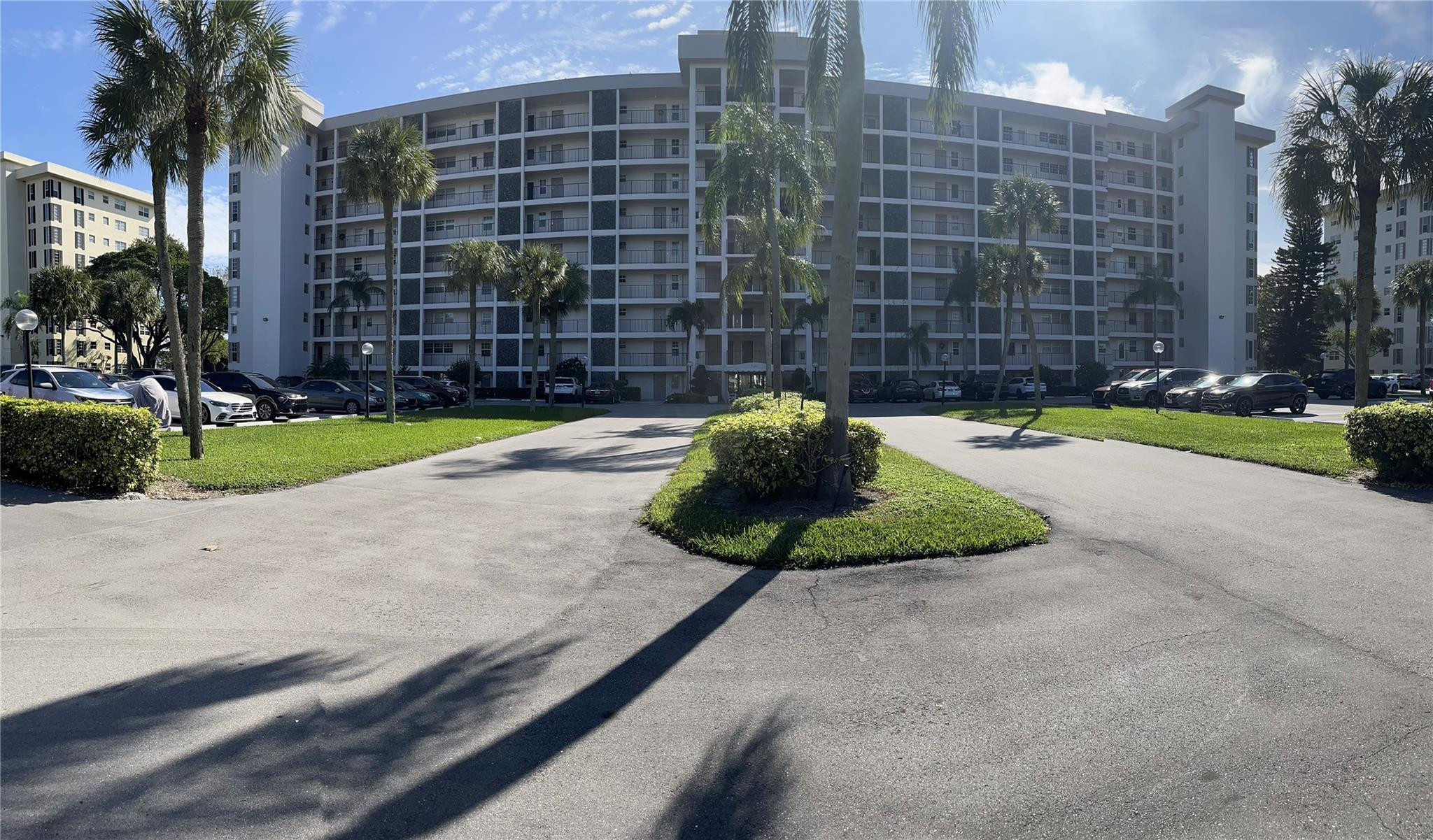 Foto de propiedad en 3100 N Palm Aire Drive 304, Pompano Beach, FL 33069 Pompano Beach con MLS# 