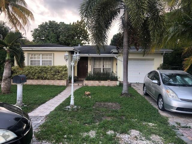 Foto de propiedad en 1660 NE 174th Street, North Miami Beach, FL 33162 North Miami Beach con MLS# 