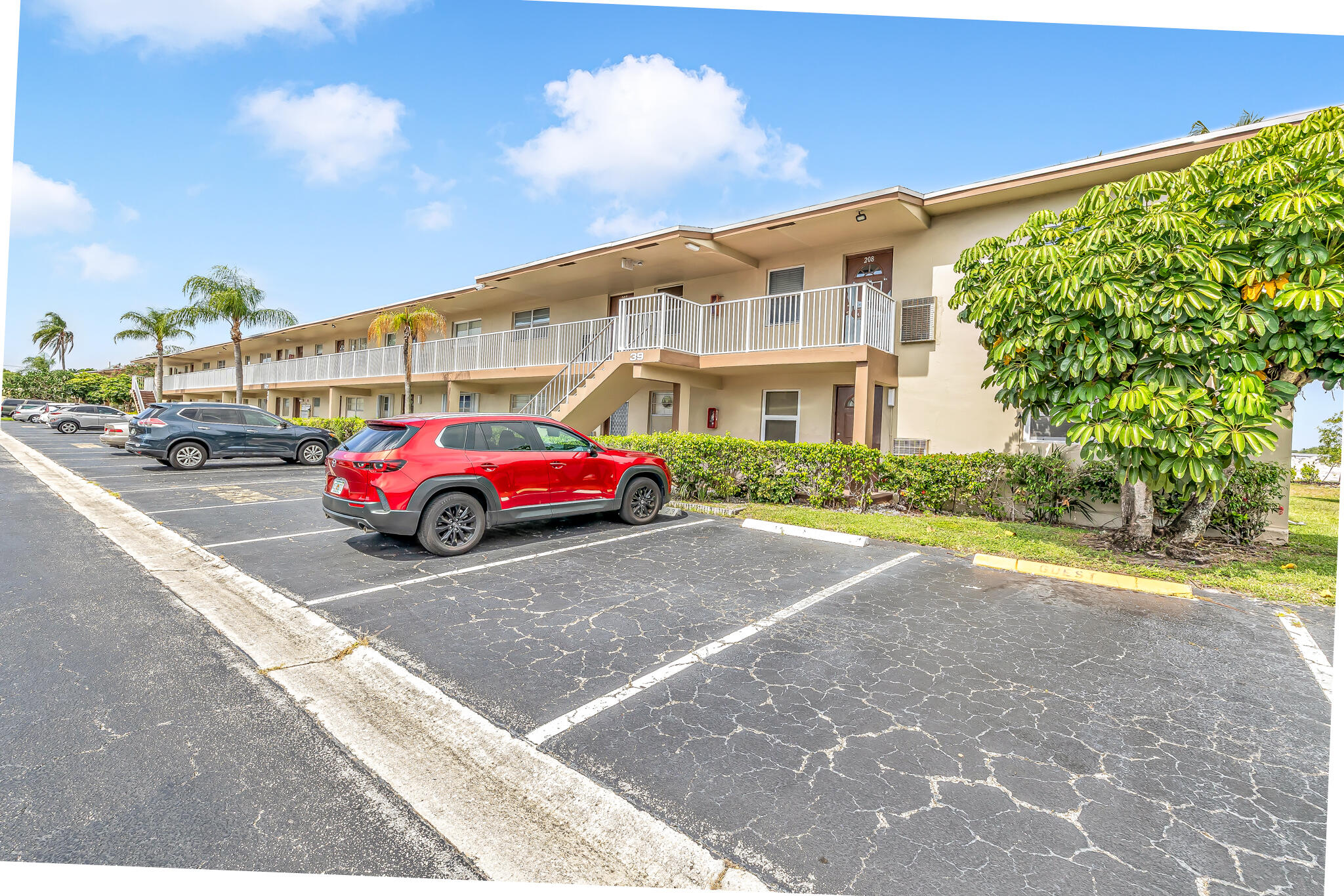Foto de propiedad en 601 NW 76th Terrace 206, Margate, FL 33063 Margate con MLS# 