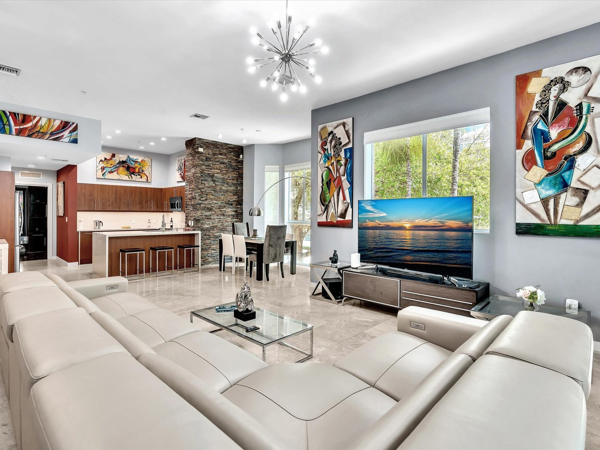 Foto de propiedad en 733 NE 4th Avenue 733, Fort Lauderdale, FL 33304 Fort Lauderdale con MLS# 