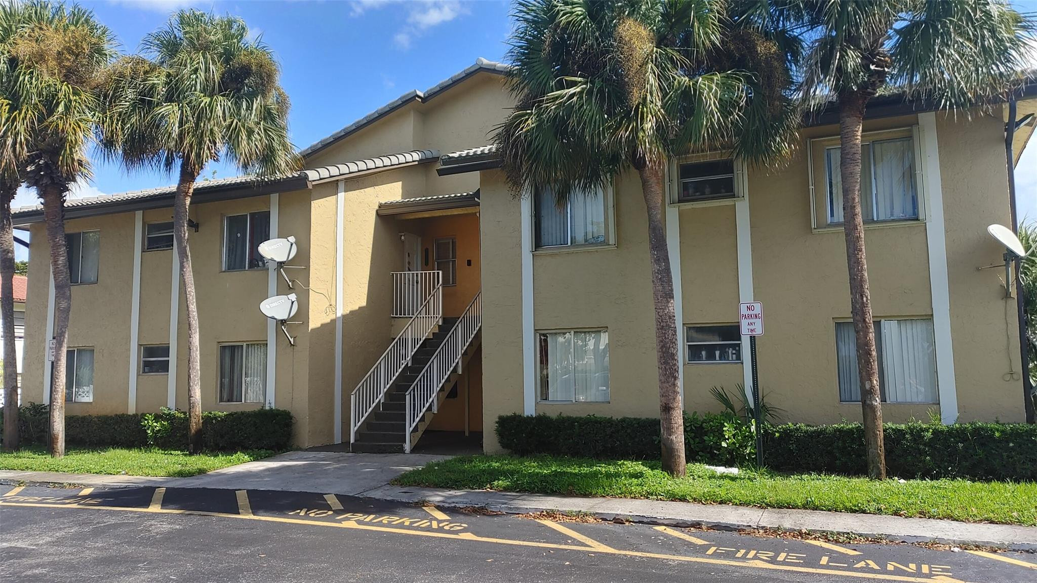 Foto de propiedad en 11585 NW 44th Street 11585, Coral Springs, FL 33065 Coral Springs con MLS# 