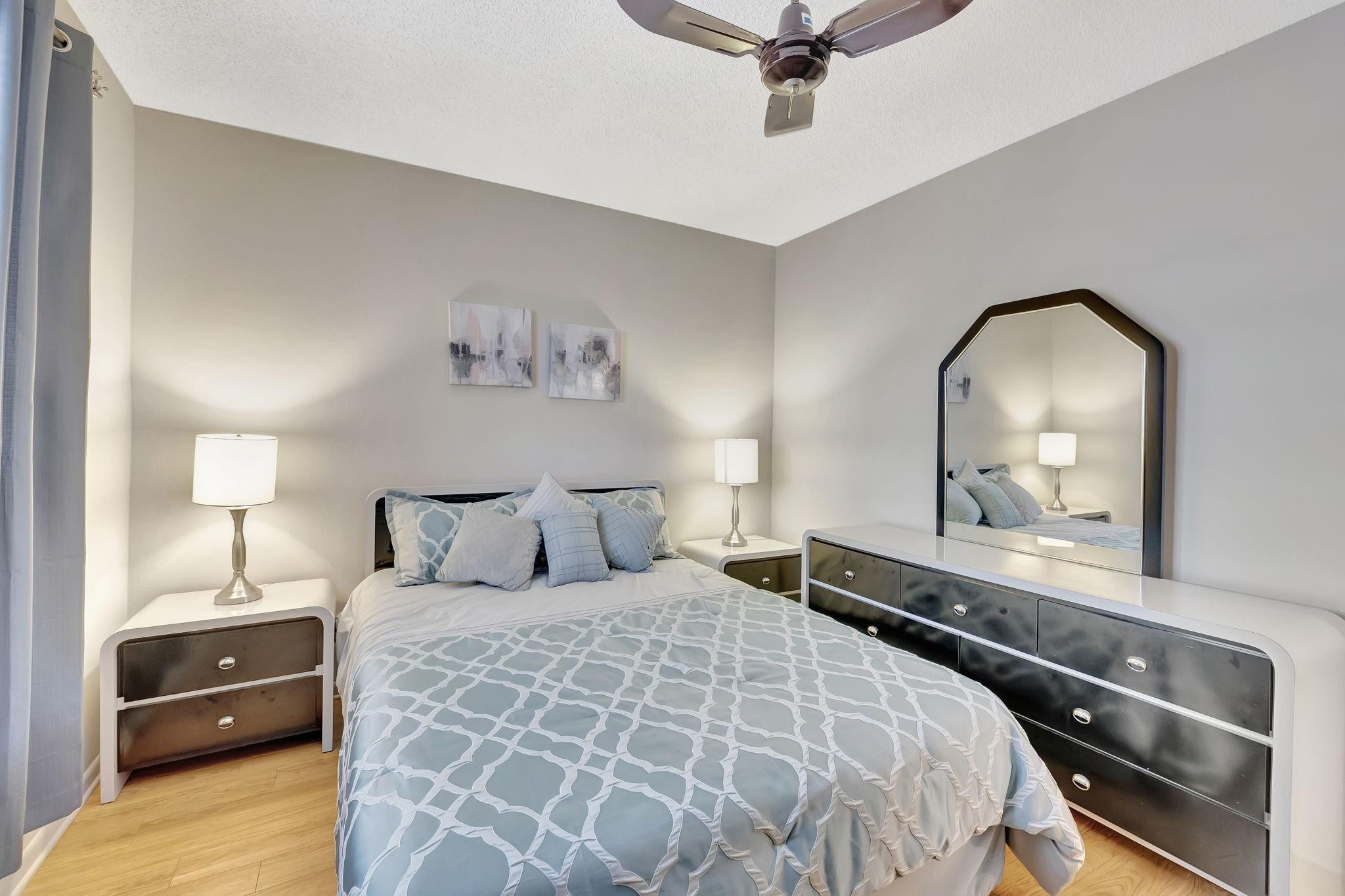 Foto de propiedad en 4431 NW 16th Street 303, Fort Lauderdale, FL 33313 Fort Lauderdale con MLS# 