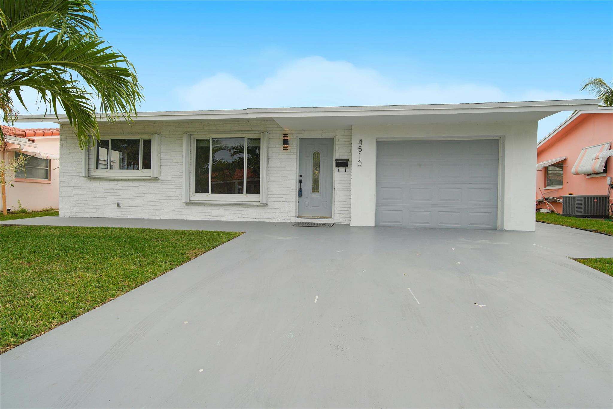 Foto de propiedad en 4510 NW 49th Drive, Tamarac, FL 33319 Tamarac con MLS# 